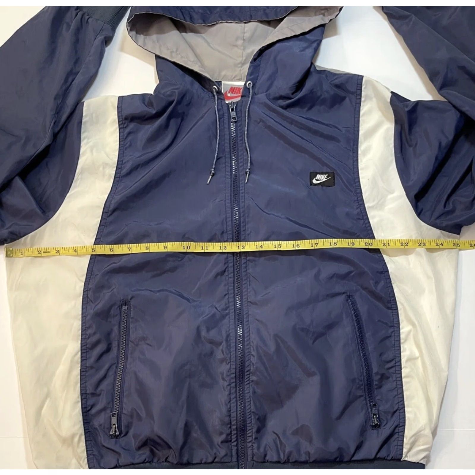 Nike VINTAGE Nike Windbreaker Jacket Mens L 90s 80s Blue Zip Swoosh Logo USA Sports Lightweight Full Zip Jacket Men Size US L / EU 52-54 / 3 - 4 Thumbnail