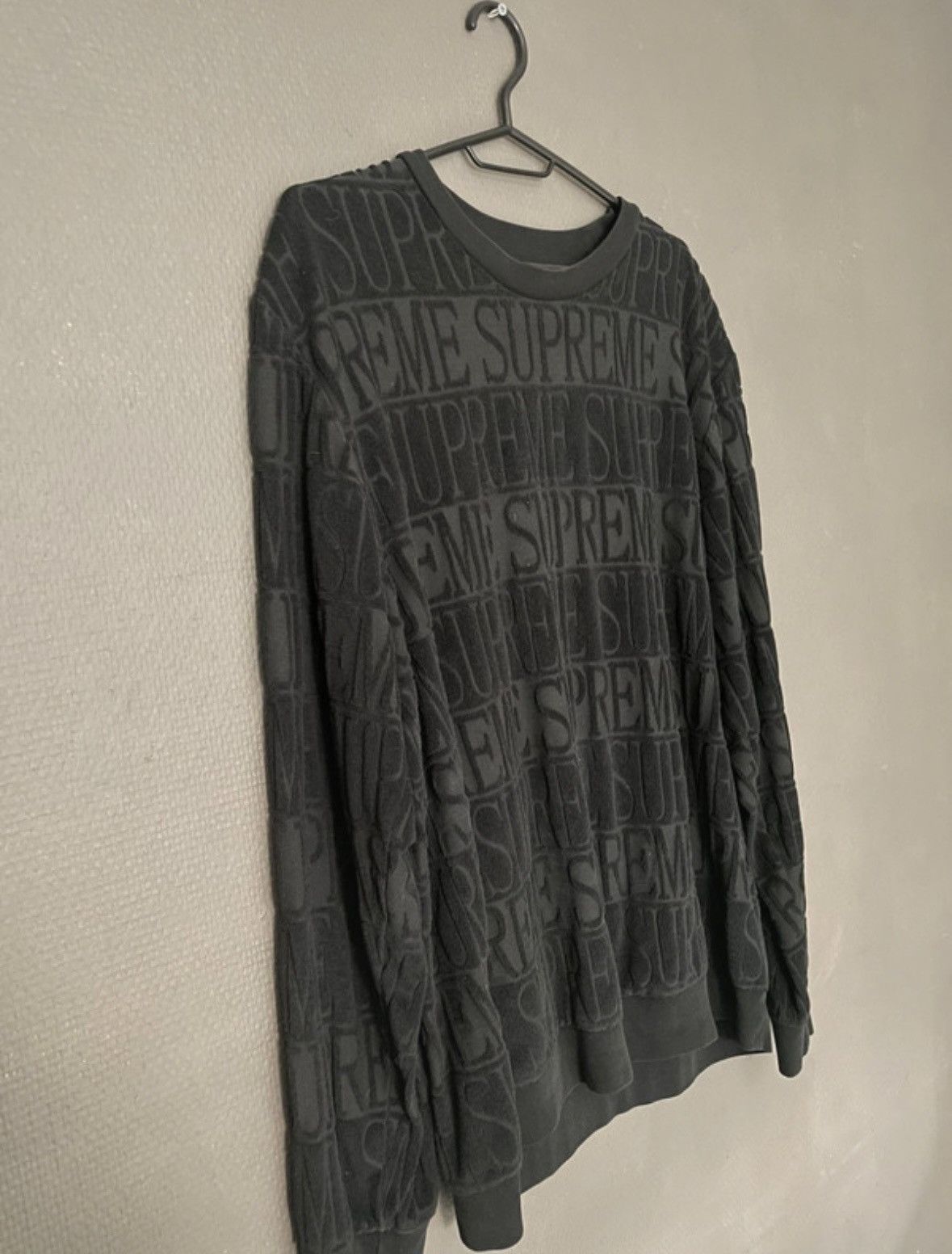 Supreme SS17 Supreme Logo Stripe Terry Crewneck Size US L / EU 52-54 / 3 - 2 Thumbnail