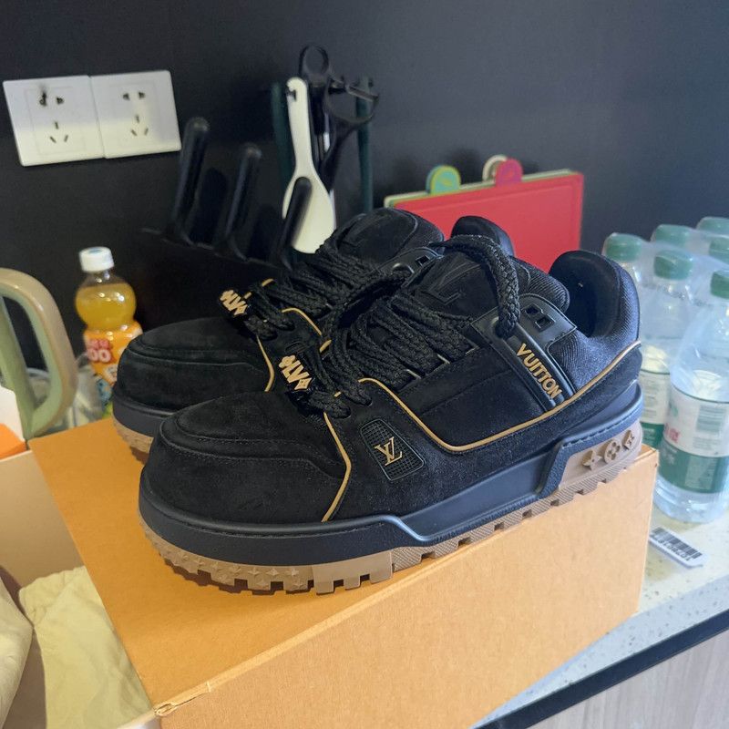 Louis Vuitton Louis Vuitton Trainer Maxi Black Low-Top Sneakers 0079 Size US 10.5 / EU 43-44 - 1 Thumbnail
