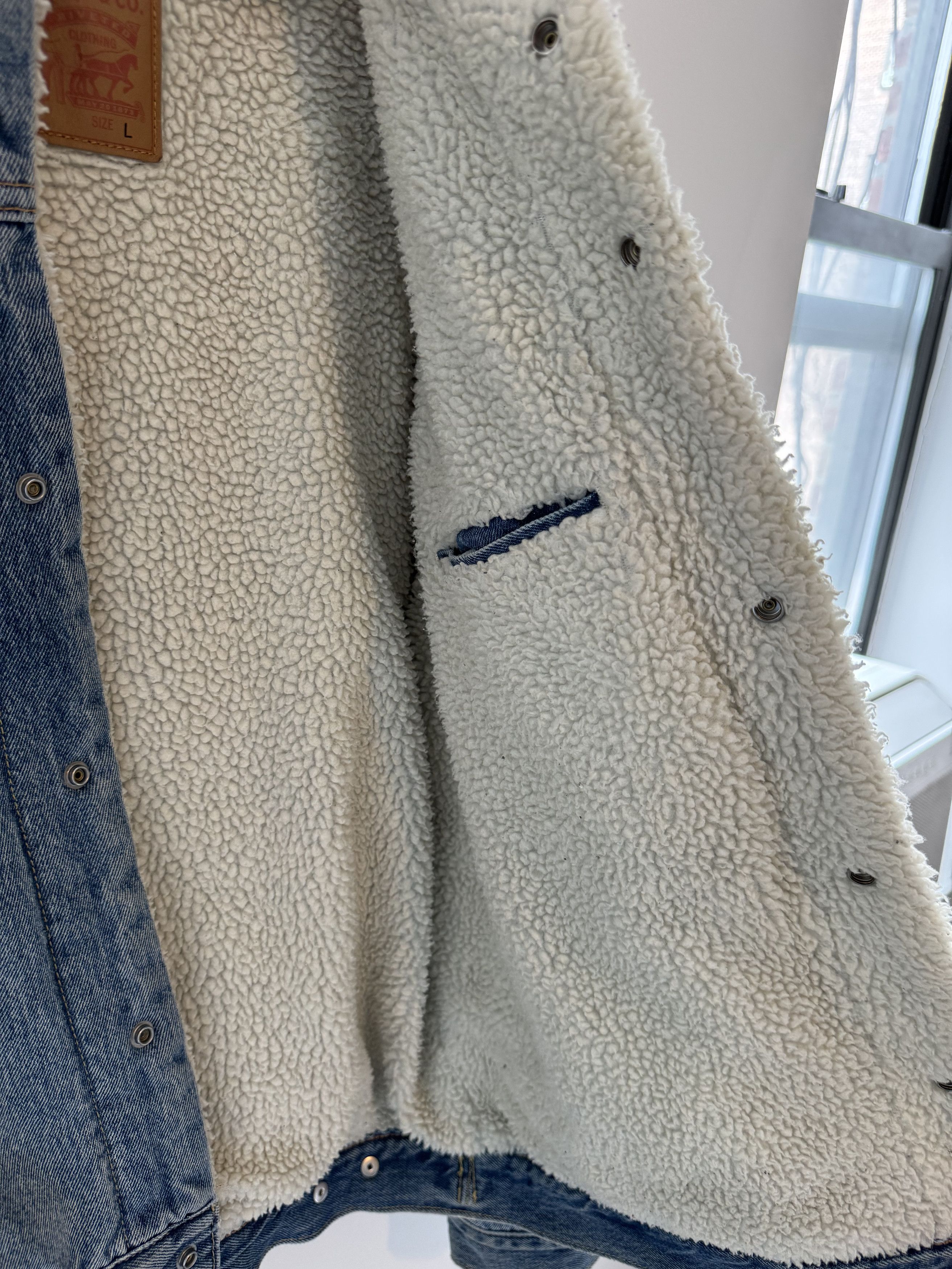 Levi's Vintage Clothing Vintage Levi's Denim Jacket with Sherpa Lining Size US L / EU 52-54 / 3 - 4 Thumbnail