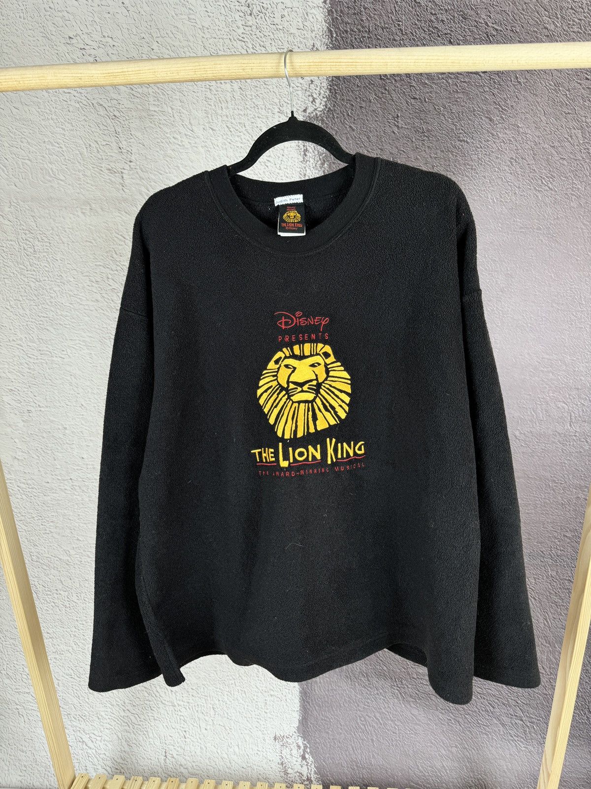 Cartoon Network × Disney × Vintage The Lion King Disney vintage black embroidery fleece sweater Size US L / EU 52-54 / 3 - 1 Thumbnail