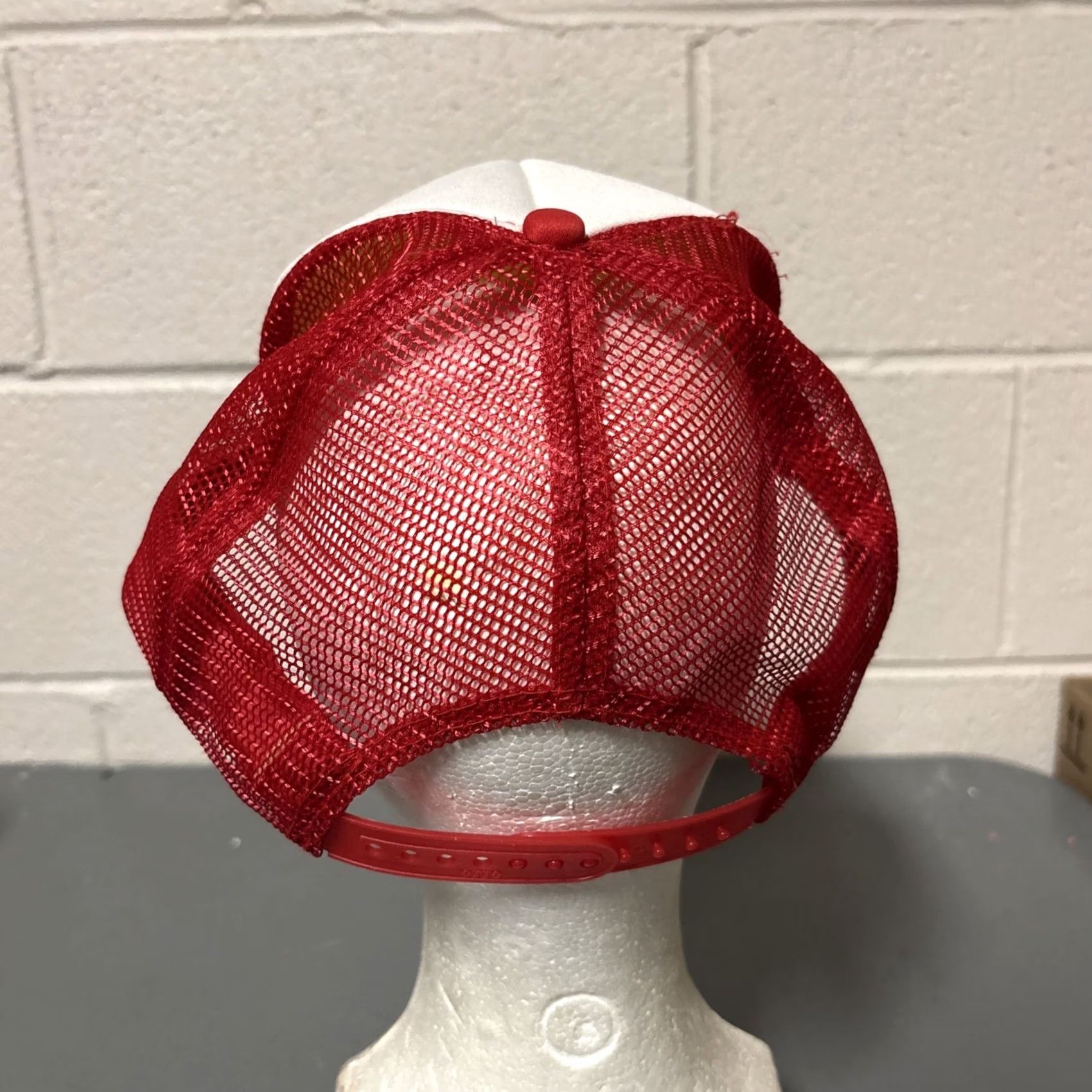 Vintage VINTAGE Otto Collection The Illusion Ain’t Buying Into Status Quo Skater Snap Back Cap Trucker Hat Red Adjustable Men One Size Cap Mens Size ONE SIZE - 5 Thumbnail