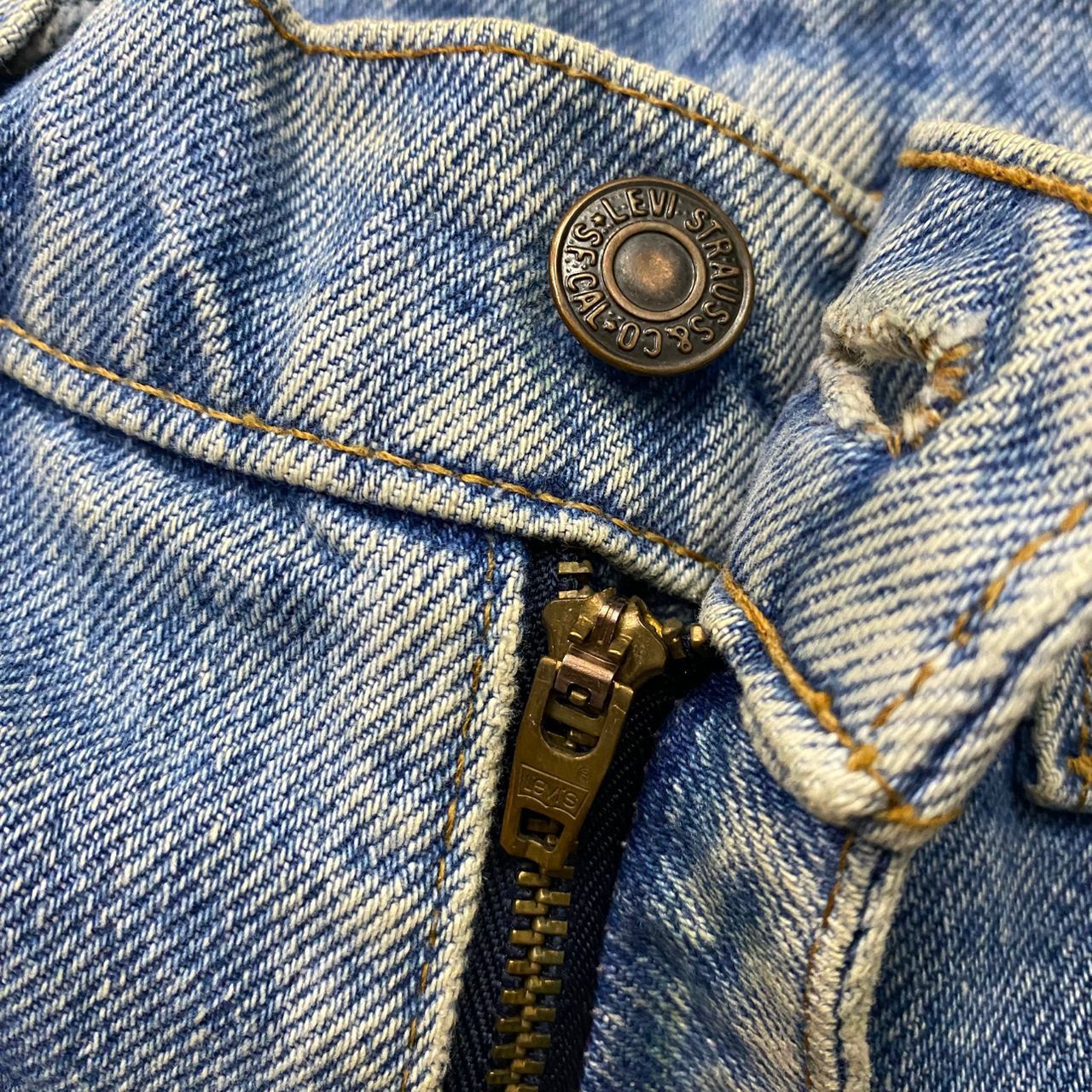 Levi's Vintage Clothing Vintage 90s Levis Distressed Denim Kurt Cobain Style Size US 32 / EU 48 - 13 Thumbnail