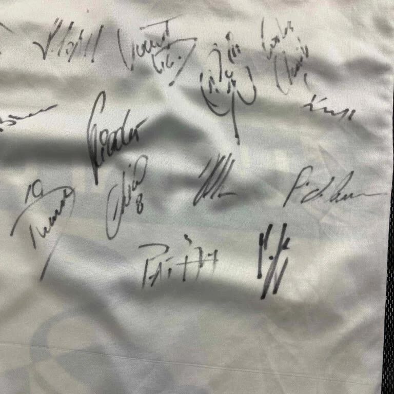 Erima TEAM SIGNED FC Superfund 2005-06 home football jersey L/XL Size US L / EU 52-54 / 3 - 15 Thumbnail