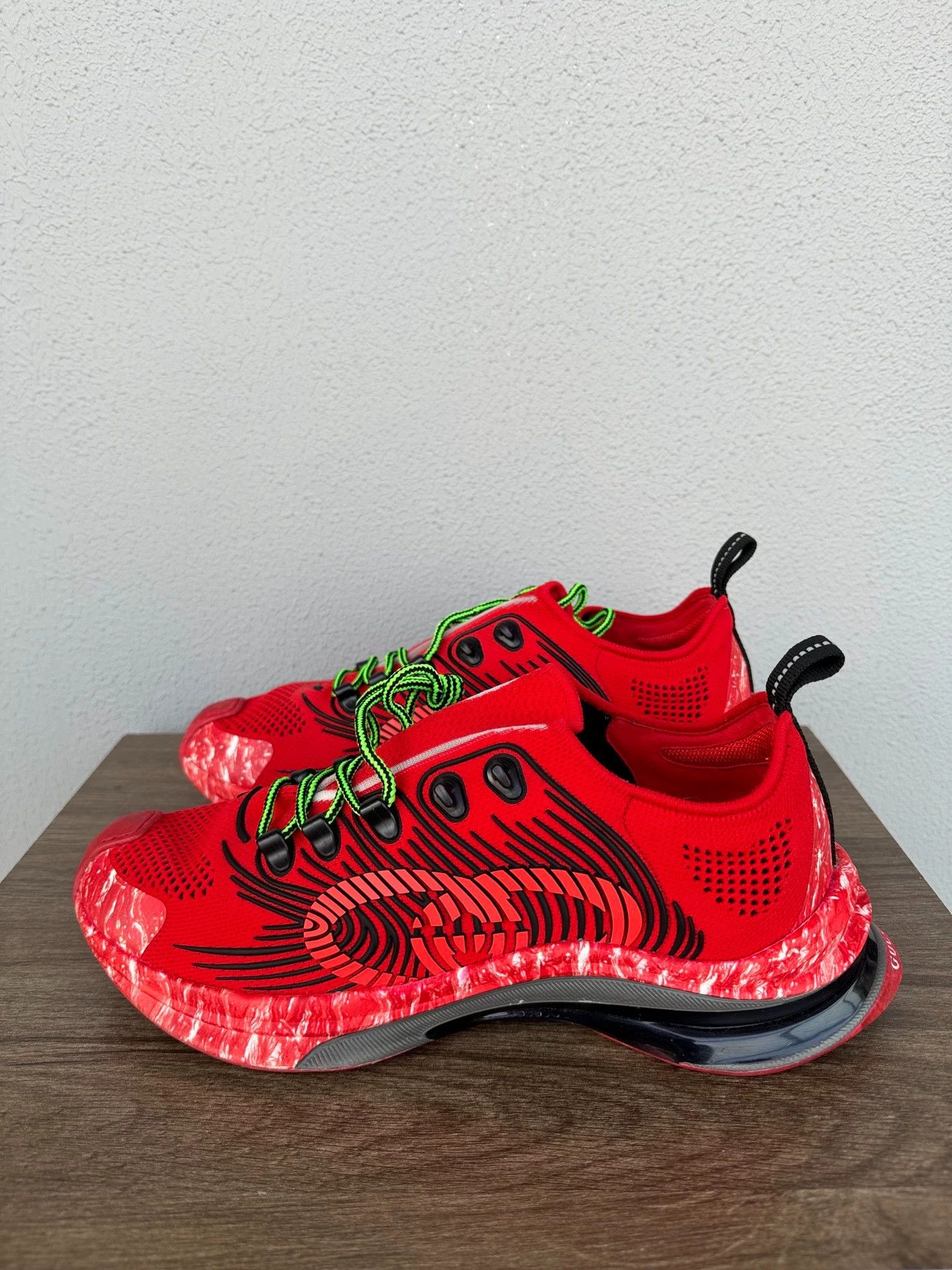 Gucci Gucci Runner Red 43 Running Shoes Size US 10 / EU 43 - 1 Thumbnail
