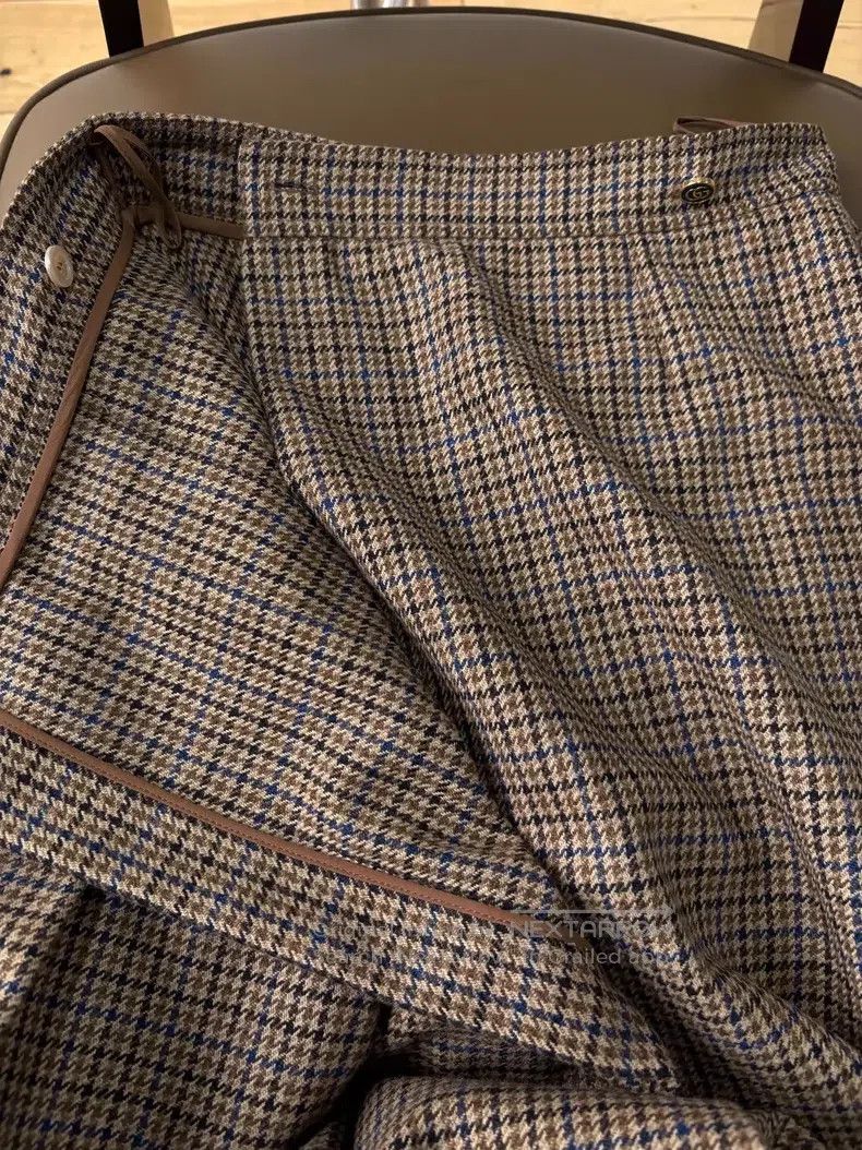 Gucci Gucci Half-circular brown checkered tweed skirt Size 25" / US 0 / IT 36 - 4 Thumbnail