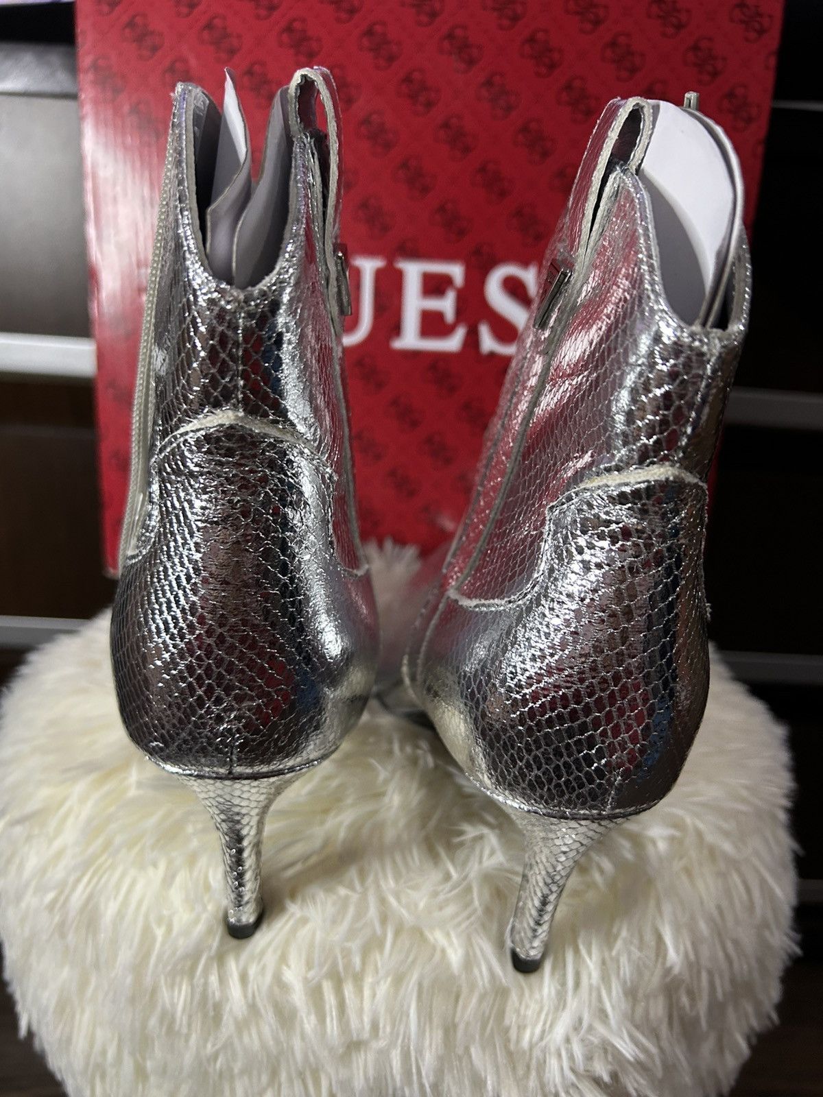 Guess GUESS Ankle Boots (Silver Snake Print), size 39 Size US 9 / IT 39 - 12 Thumbnail