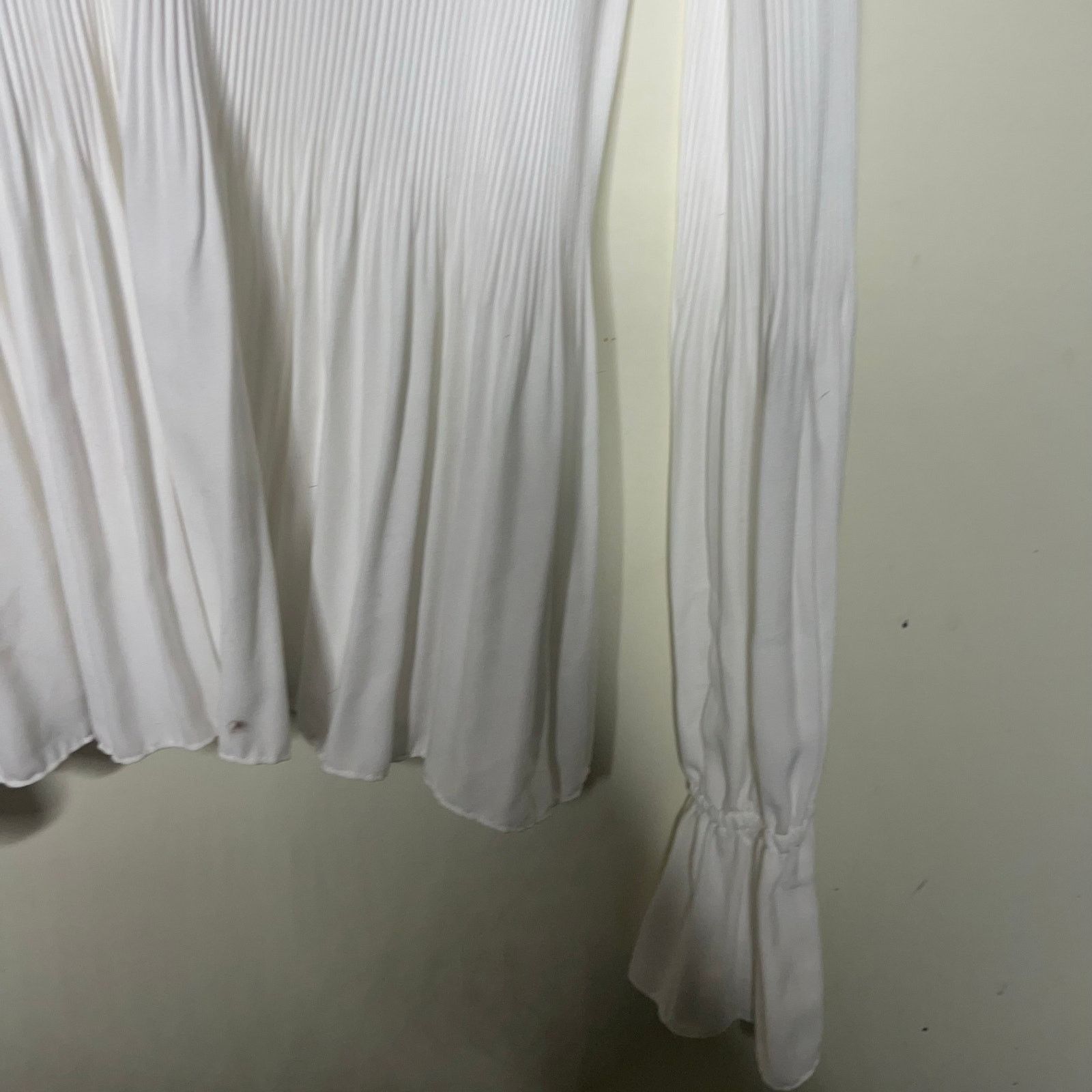Other KALLMEYER IVORY CREPE PLEAT AND RELEASE ROMANCE TOP sz L Size L / US 10 / IT 46 - 8 Thumbnail