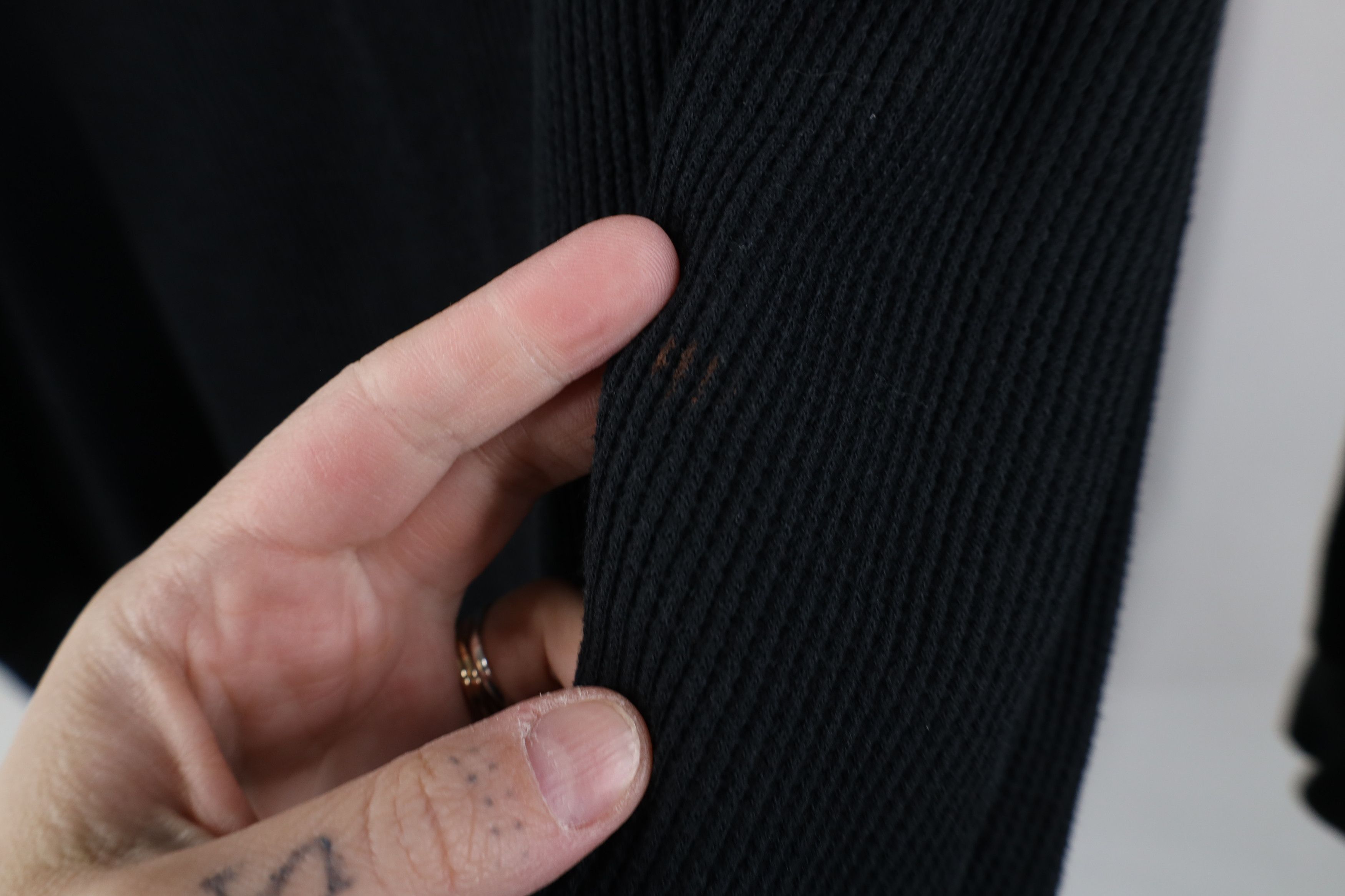 Vintage Vintage 90s Streetwear Waffle Knit Henley T-Shirt Black Size L / US 10 / IT 46 - 12 Thumbnail