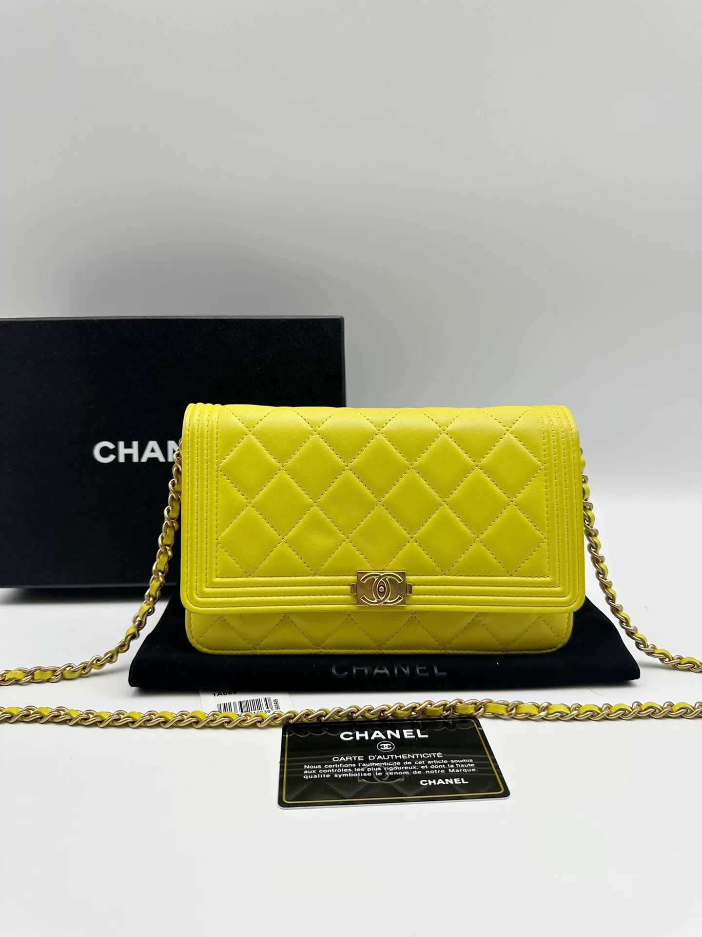 Chanel Pre-loved Bag Very good condition Size ONE SIZE - 1 Thumbnail