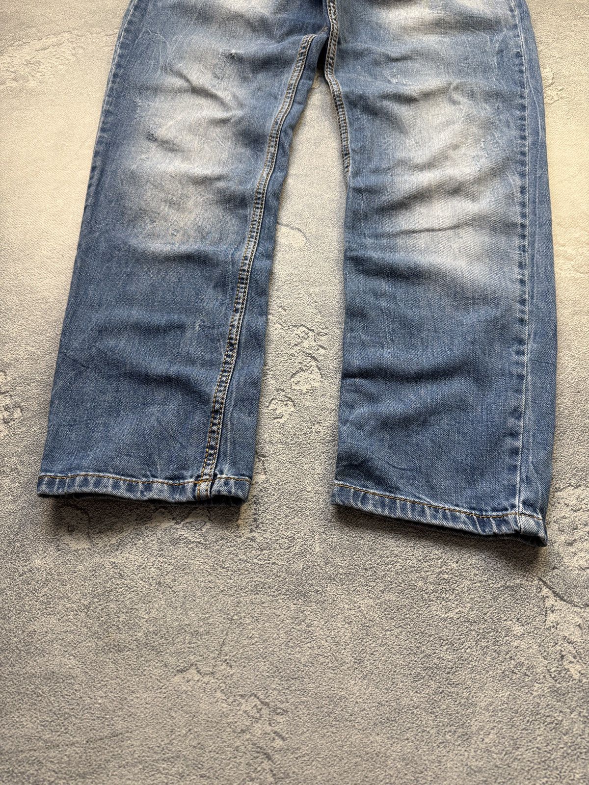 Dolce & Gabbana Vintage Dolce & Gabbana Metal Logo Jeans Size US 34 / EU 50 - 9 Thumbnail