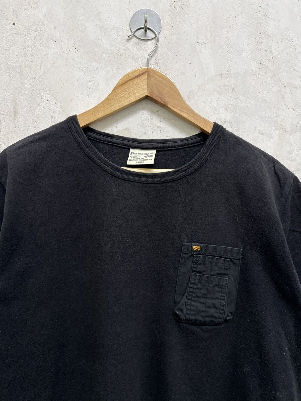 Avirex Avirex Pocketable Military Tshirt Size US L / EU 52-54 / 3 - 2 Thumbnail