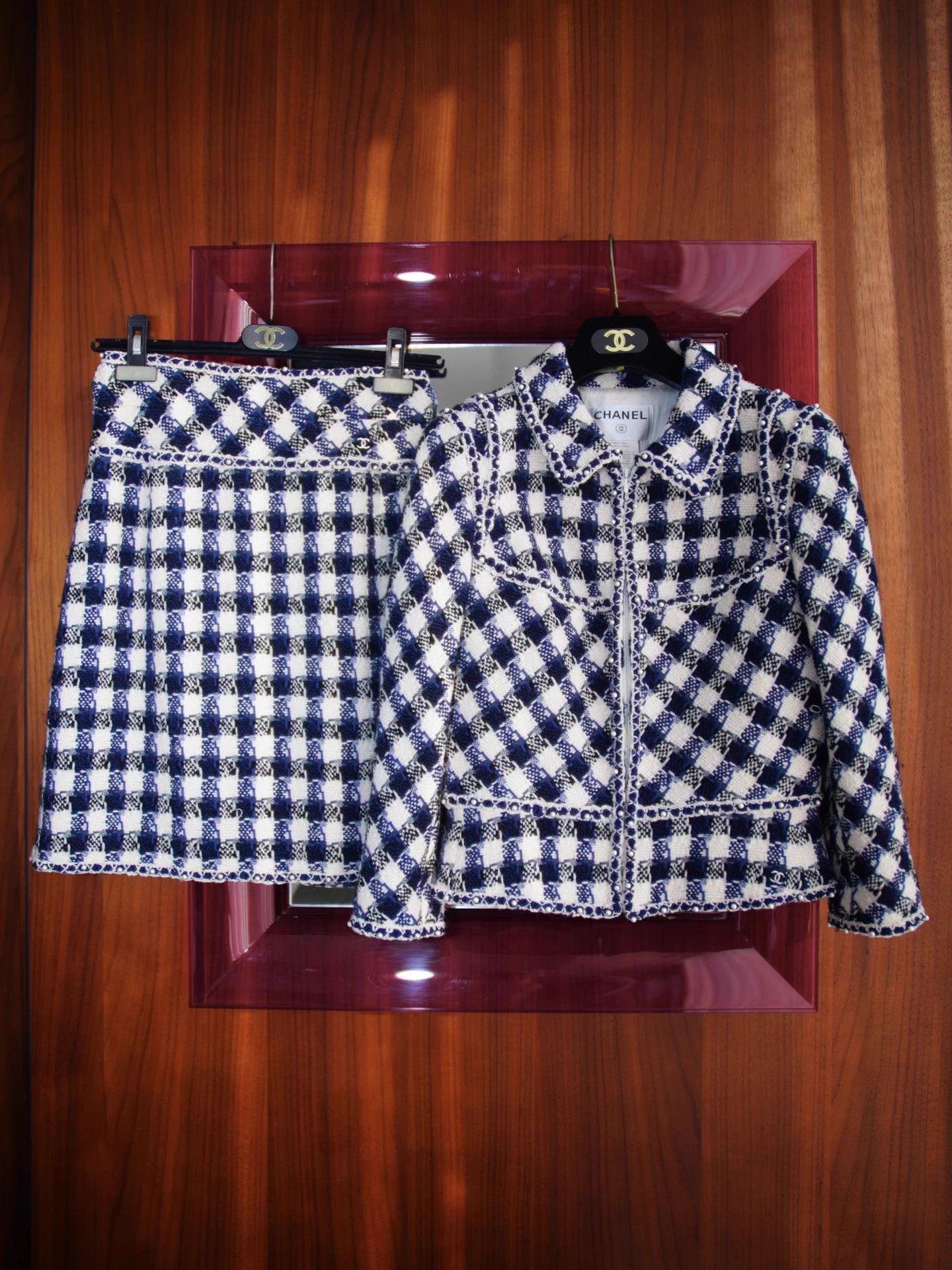 Chanel Chanel Blue White Check Tweed Pearl Trim Suit (M Skirt FR38) Size M / US 6-8 / IT 42-44 - 2 Thumbnail