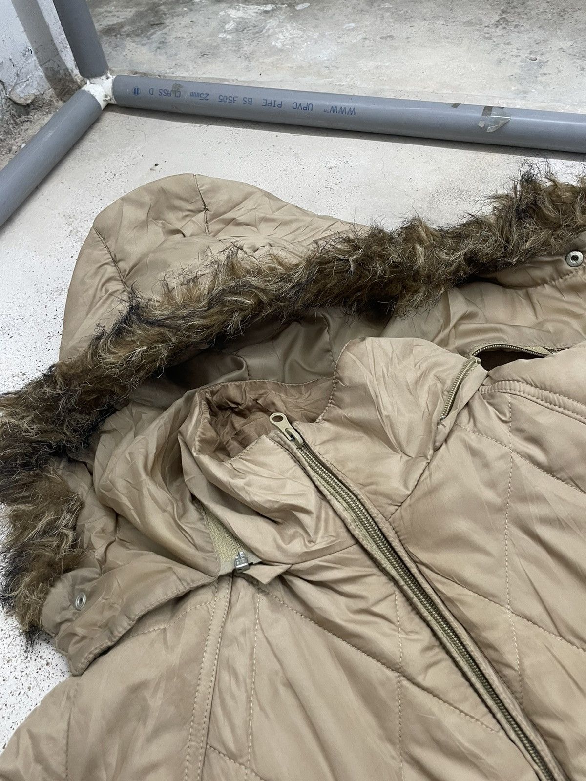 Japanese Brand Town & Country Fur Capes Winter LGB Style Size US L / EU 52-54 / 3 - 11 Thumbnail