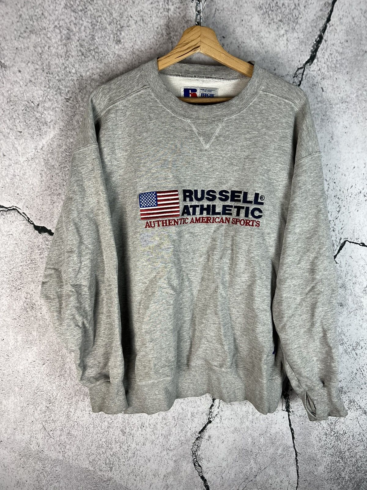 Russell Athletic Vintage Russell Athletic crewneck sweatshirt USA flag Size US L / EU 52-54 / 3 - 1 Thumbnail