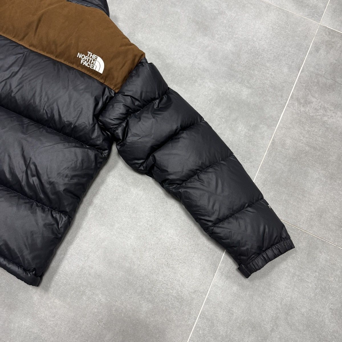The North Face The North Face 700 Nuptse Alpha Down Jacket Limited Edition Size US S / EU 44-46 / 1 - 23 Thumbnail