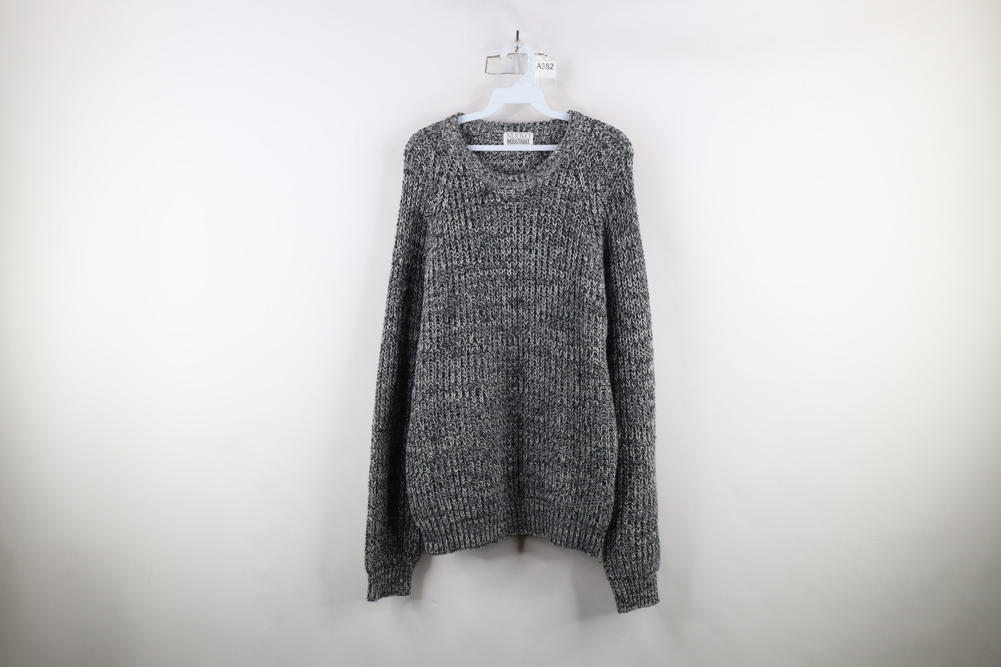 Vintage Vintage 90s Streetwear Ribbed Knit Crewneck Sweater Gray Size US L / EU 52-54 / 3 - 1 Thumbnail