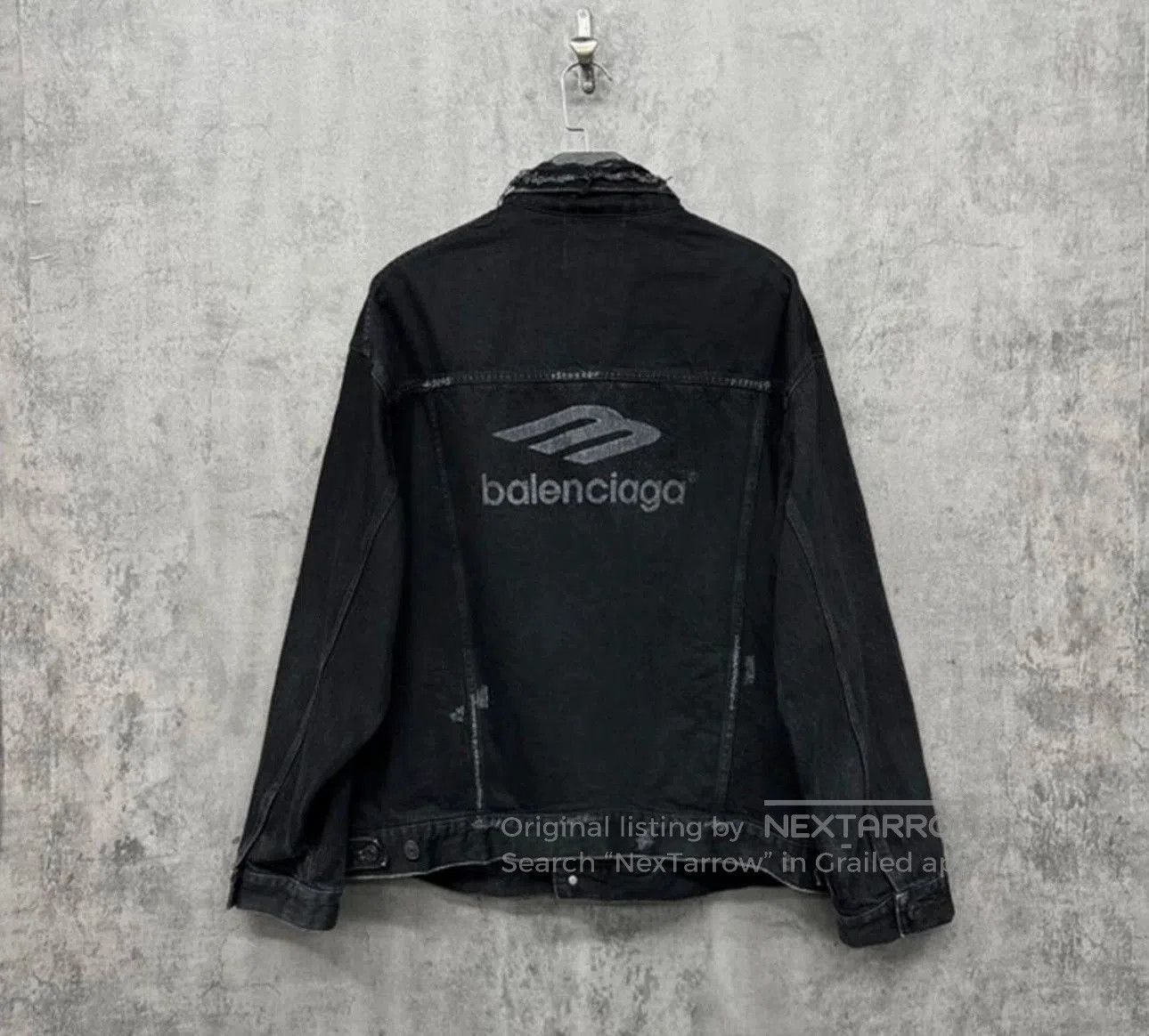 Balenciaga Balenciaga Distressed 3B Logo Denim Jacket. Size US S / EU 44-46 / 1 - 1 Thumbnail