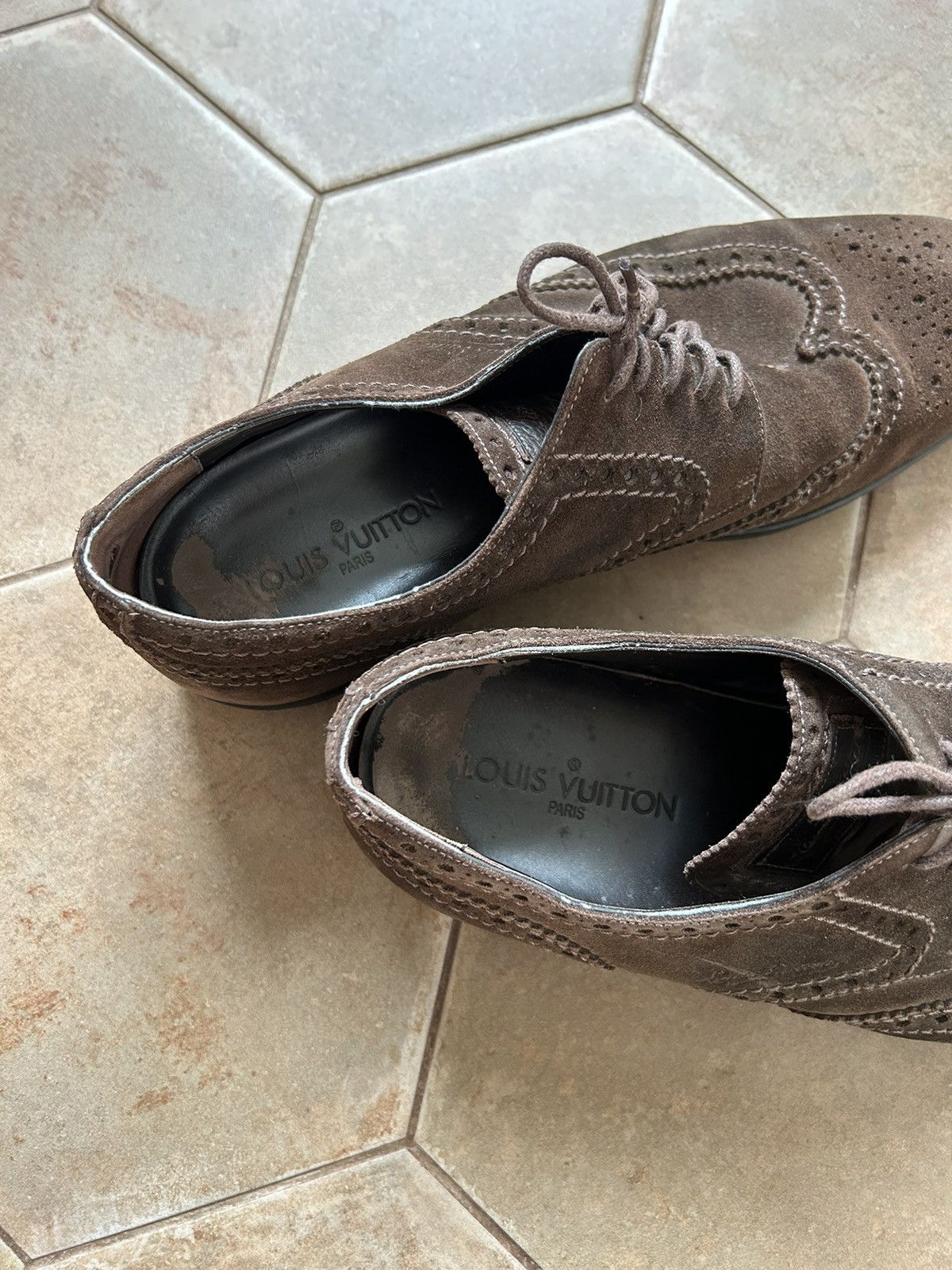 Louis Vuitton LOUIS VUITTON Loafers Suede Shoes LV Logo sneakers Size US 9 / EU 42 - 5 Thumbnail