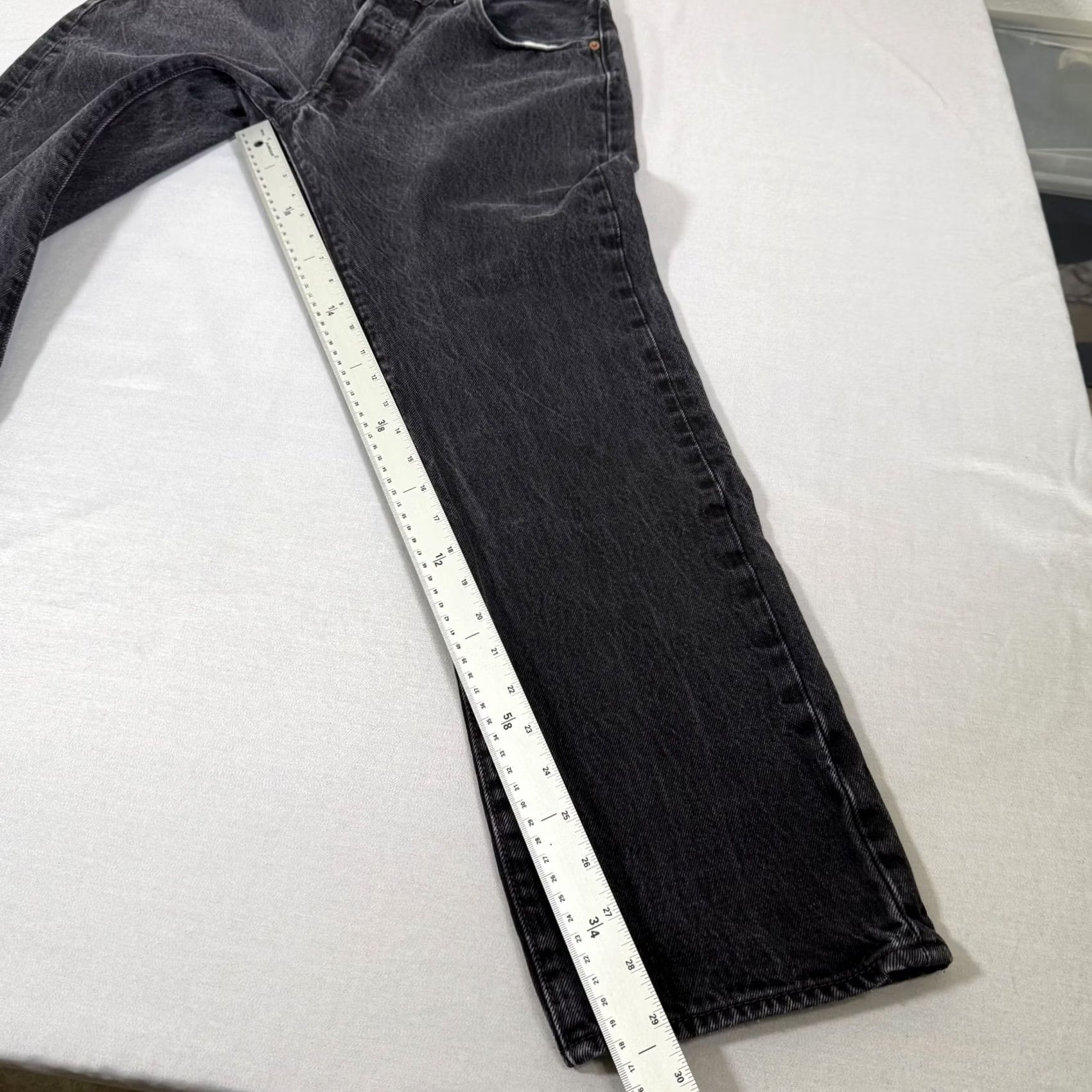 Levi's Levi's 501 Jeans Mens Regular Straight Leg 34x30 Black Denim Cotton Button Fly Pockets Vintage: No West Cowboy Theme Cowboy Size US 34 / EU 50 - 4 Thumbnail