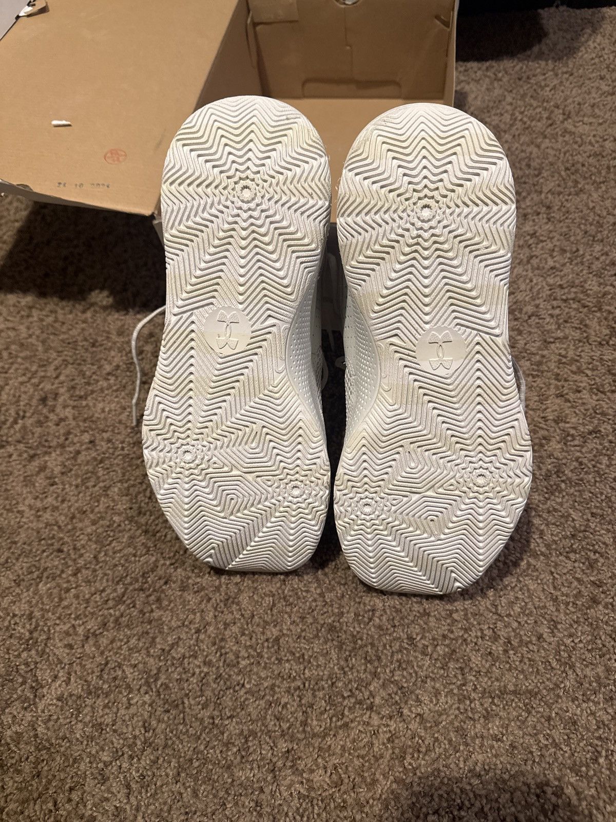 Under Armour Under Armour Curry mens shoes Size US 11 / EU 44 - 5 Thumbnail