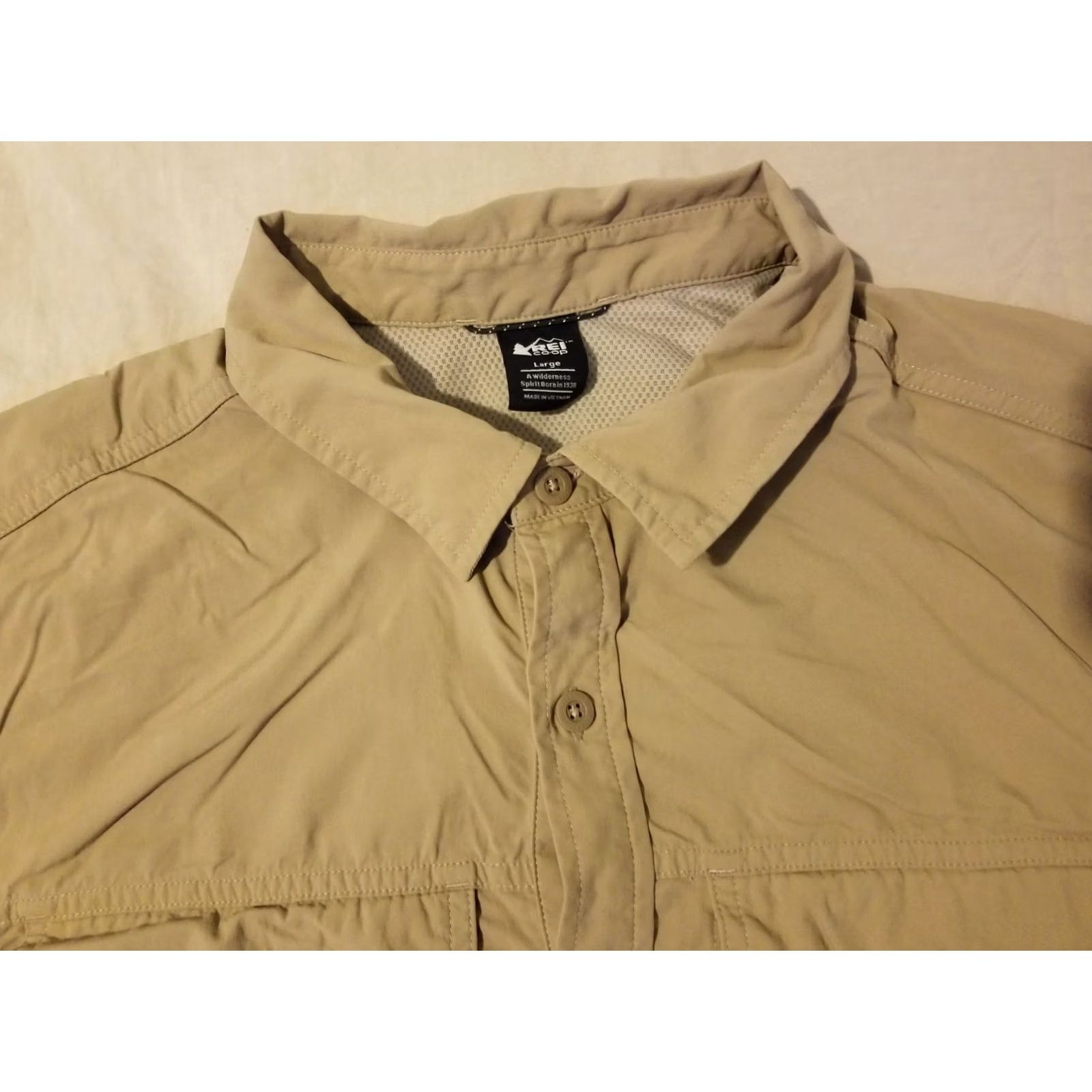 Vintage REI Mens Cotton Button-Up Shirt L Beige Short Sleeve Size 42R - 2 Thumbnail