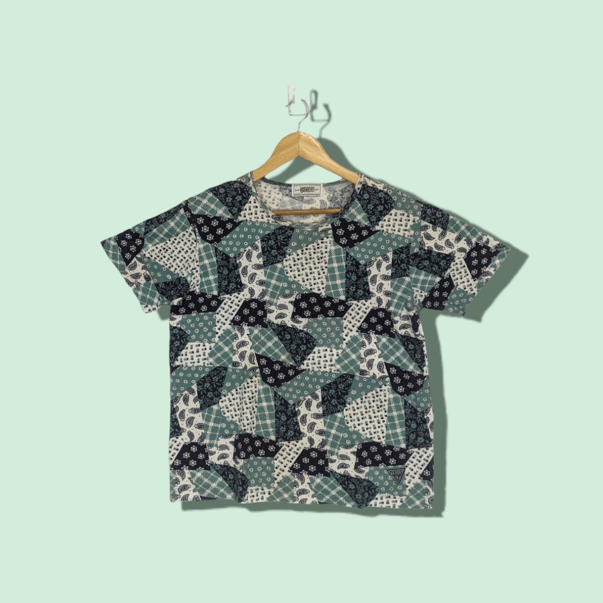 Guess Vintage GUESS Full Print Monogram Abstract Tee Size US M / EU 48-50 / 2 - 1 Thumbnail