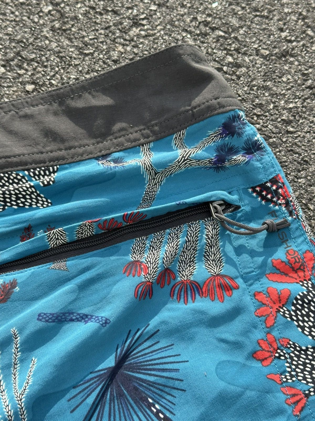 The North Face The North Face Men's Class V board shorts. Size US 34 / EU 50 - 13 Thumbnail