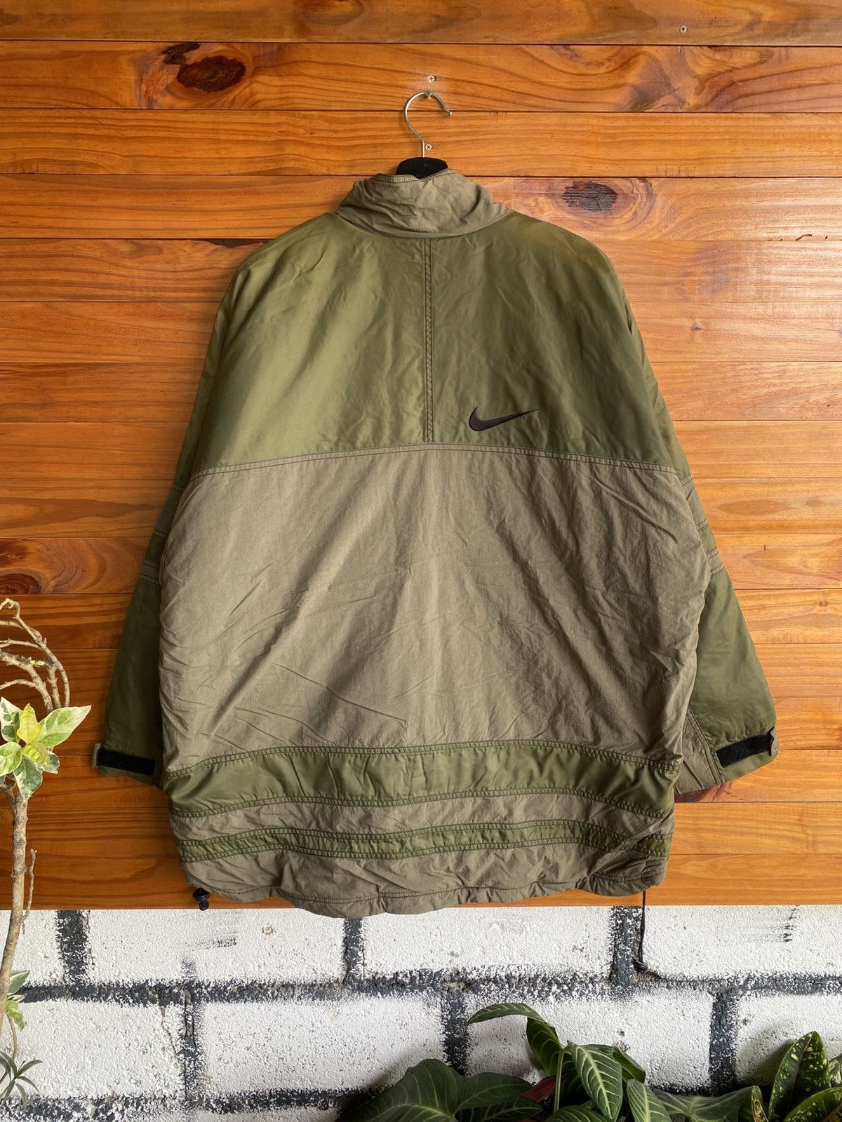 Nike Vintage Nike Two-Tone Quilted Insulated Olive Green & Khaki Size US XL / EU 56 / 4 - 14 Thumbnail