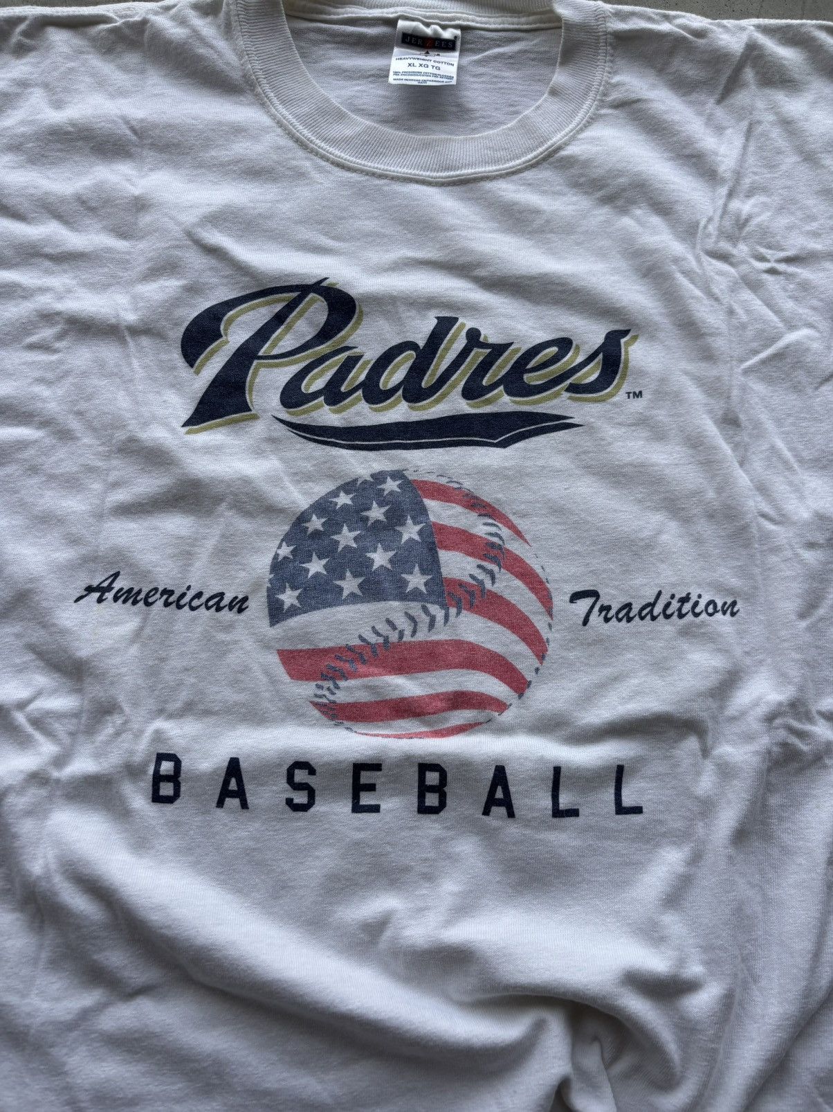Jerzees × Vintage Padres Baseball (american traditional) Aflac T Size US XL / EU 56 / 4 - 2 Thumbnail