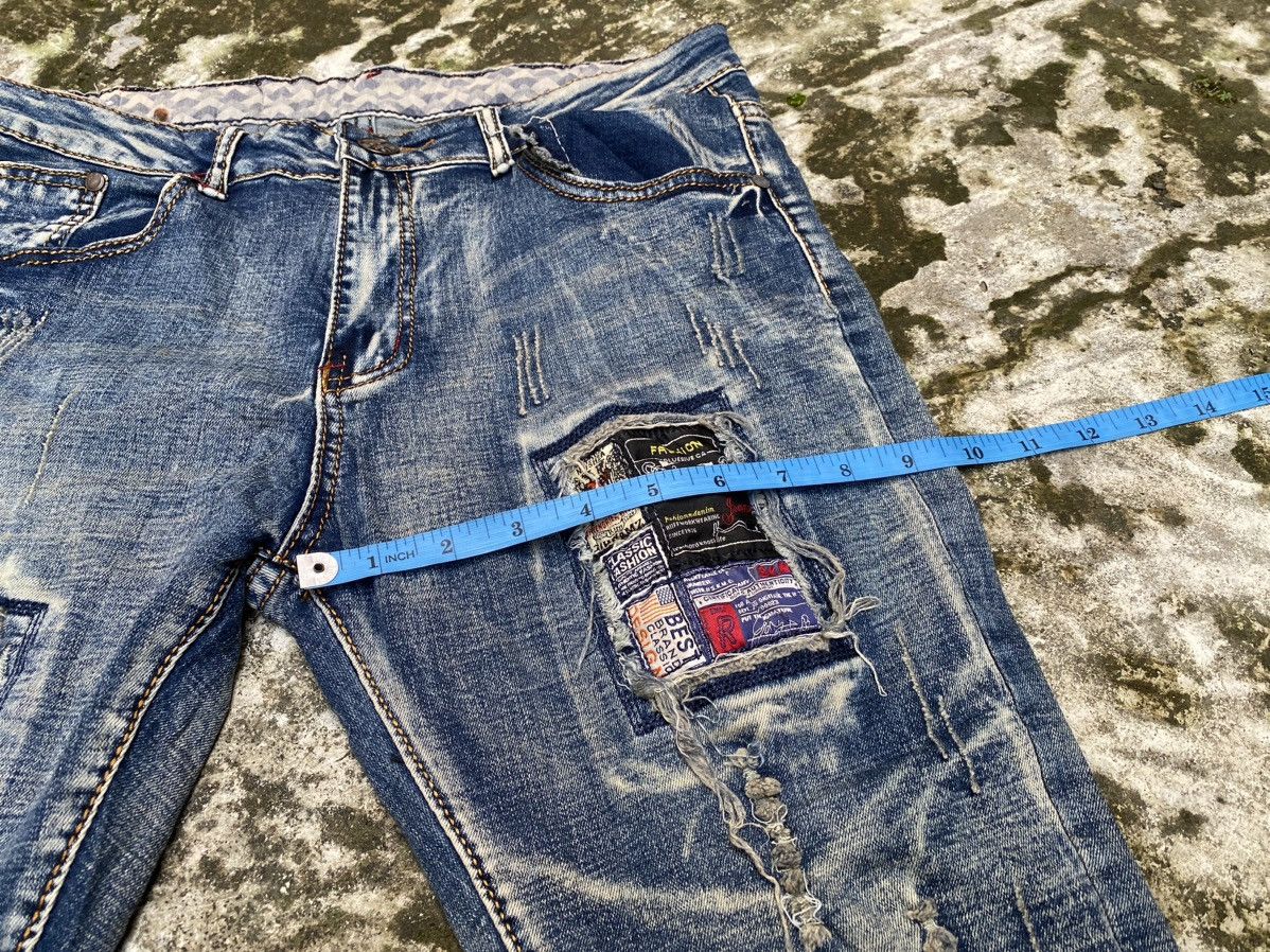 Japanese Brand Distressed fashion jeans Size US 32 / EU 48 - 9 Thumbnail