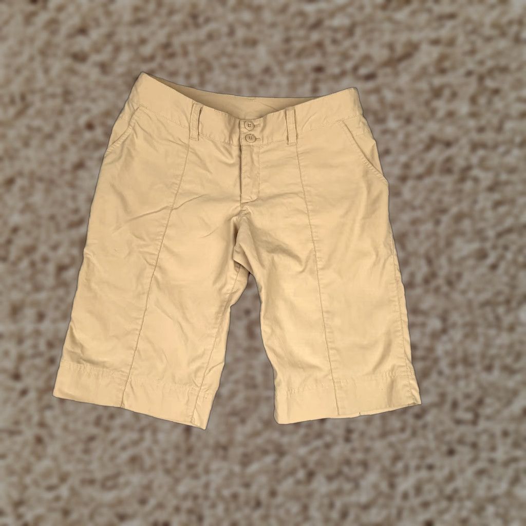 Patagonia Patagonia Bermuda Shorts Womens 4 Beige Nylon Blend Hiking Walking Outdoor 12" Slim Flat Front Pockets Quick Dry Size 27" / US 4 / IT 40 - 1 Thumbnail