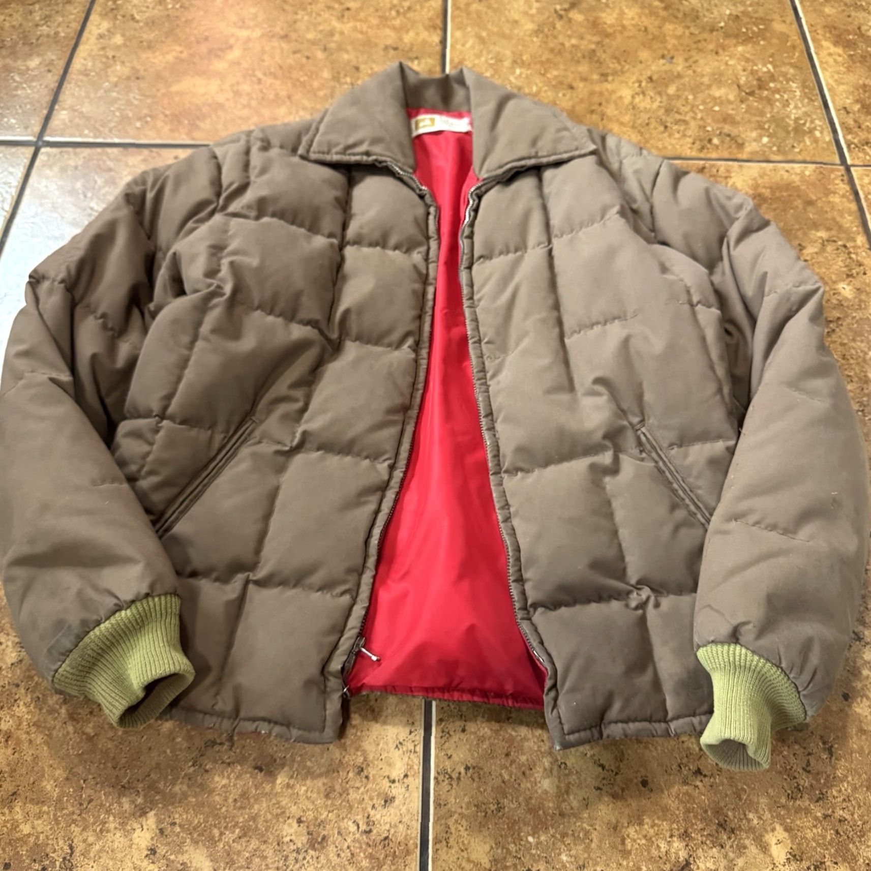 Eddie Bauer VINTAGE Eddie Bauer Parka Jacket Greenish brown Down Mid-Length Regular Mens M Coat Winter All Seasons Fur Trim Zip Front Full Zip Size US M / EU 48-50 / 2 - 4 Thumbnail