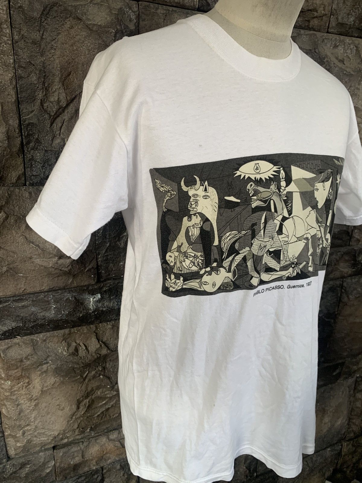 Arts & Science Vintage 2001 Pablo Picasso Art T shirt Size US M / EU 48-50 / 2 - 4 Thumbnail
