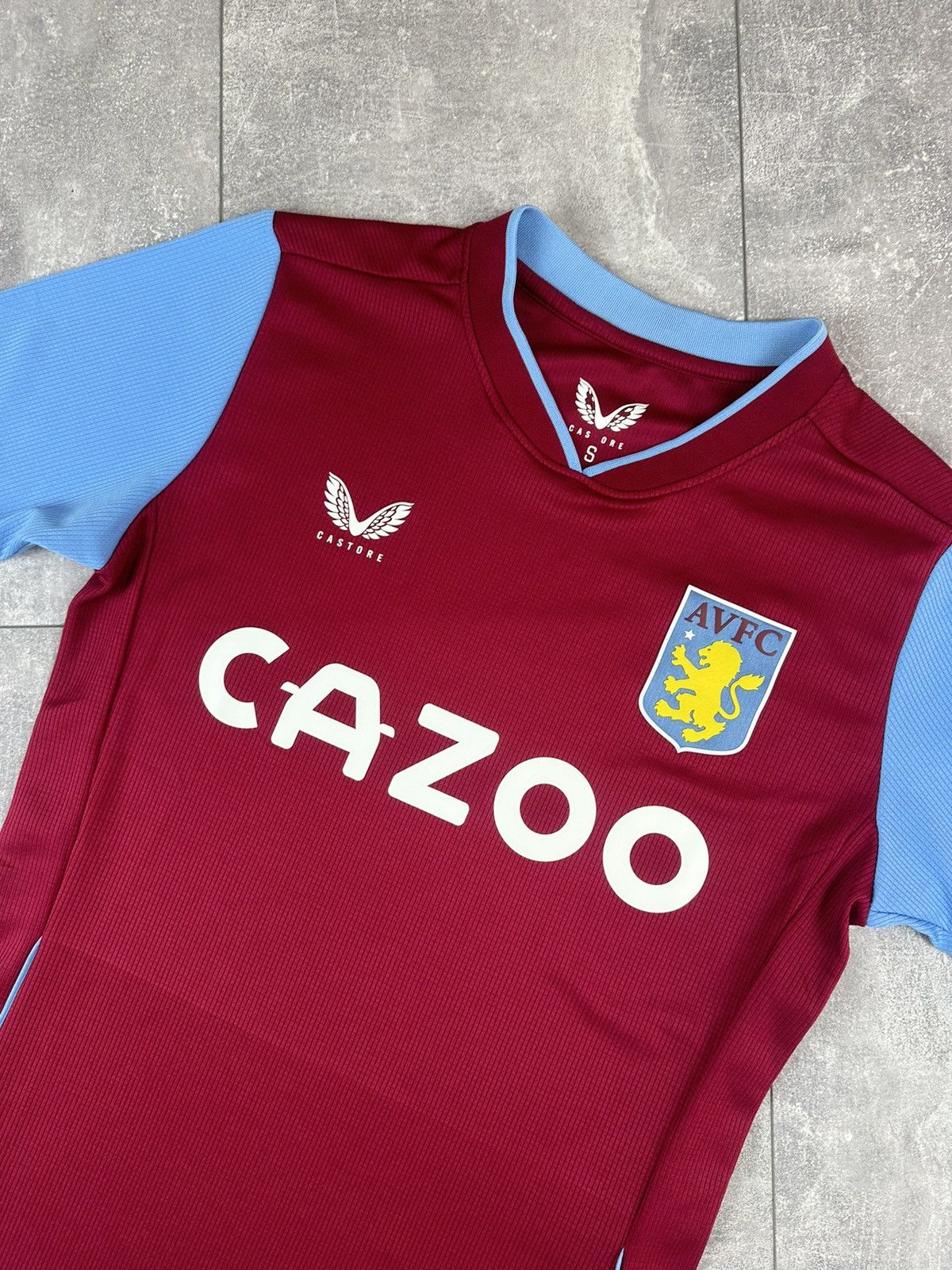 Castore Castore Aston Villa Home 2022/23 Football Soccer Jersey Size US S / EU 44-46 / 1 - 2 Thumbnail