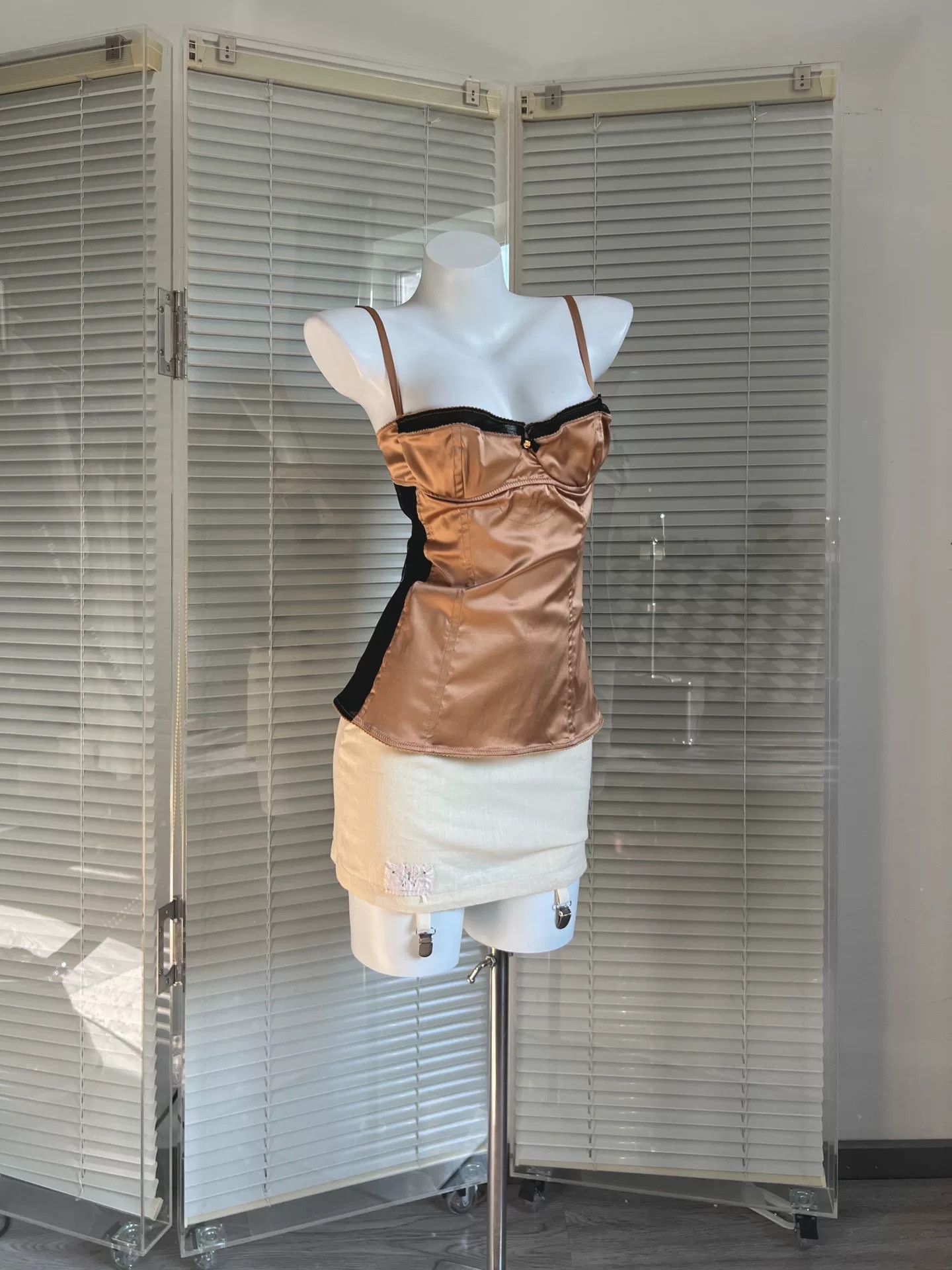 Dolce & Gabbana D&G Satin Champagne Gold Black Mesh Corset Size L / US 10 / IT 46 - 1 Thumbnail