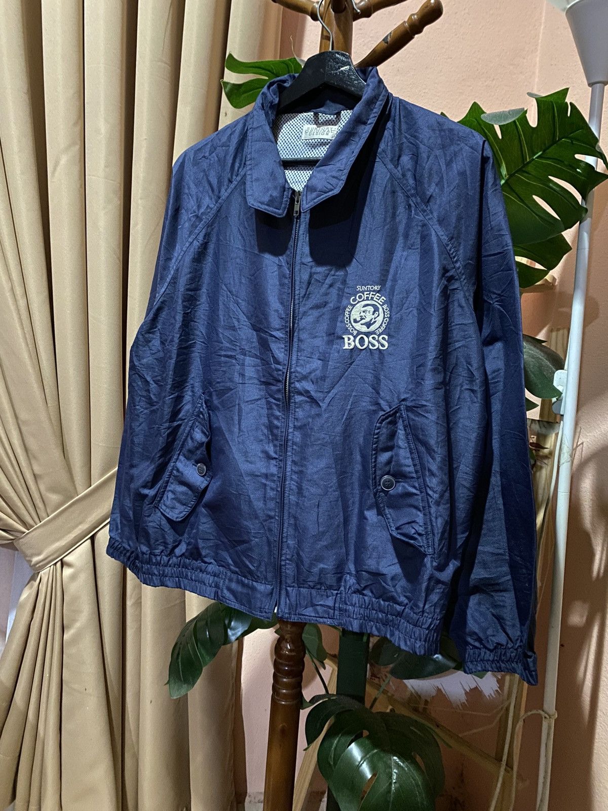 Vintage Suntory BOSS Coffee Vintage Windbreaker Japanese Promotional Size US L / EU 52-54 / 3 - 4 Thumbnail