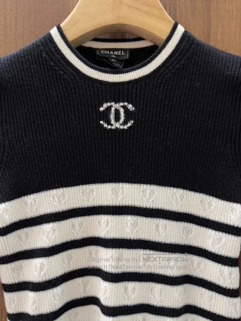 Chanel Chanel Black and white striped knitted short sleeves Size XS / US 0-2 / IT 36-38 - 3 Thumbnail
