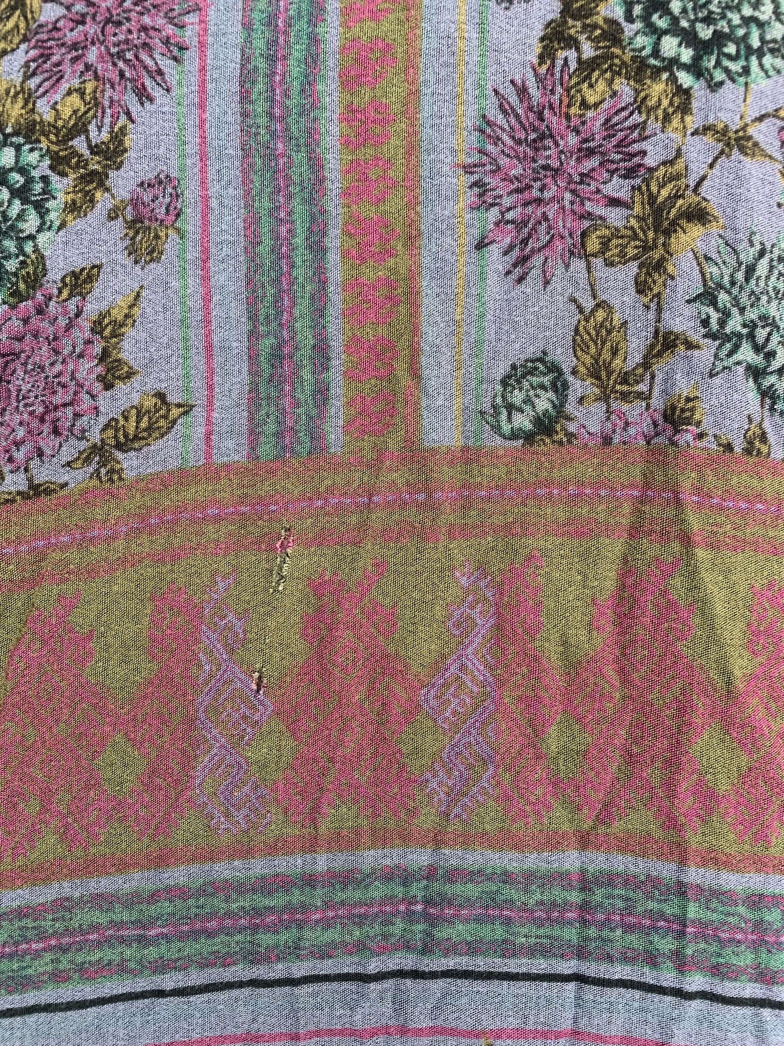 Maurizio Baldassari Maurizio Baldassari Abstract Floral Desain Size US L / EU 52-54 / 3 - 5 Thumbnail