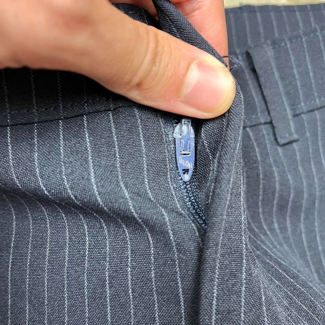 Levi's VINTAGE Levi's Action Slacks 80s Navy Stripe Pants talon zipper Jeans 30 Regular 32 Inseam Mens Size US 30 / EU 46 - 2 Thumbnail