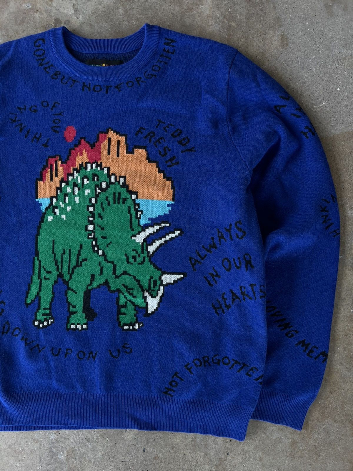 Teddy Fresh Teddy Fresh Dino Gone But Not Forgotten Crewneck Sweatshirt Size US XL / EU 56 / 4 - 1 Thumbnail