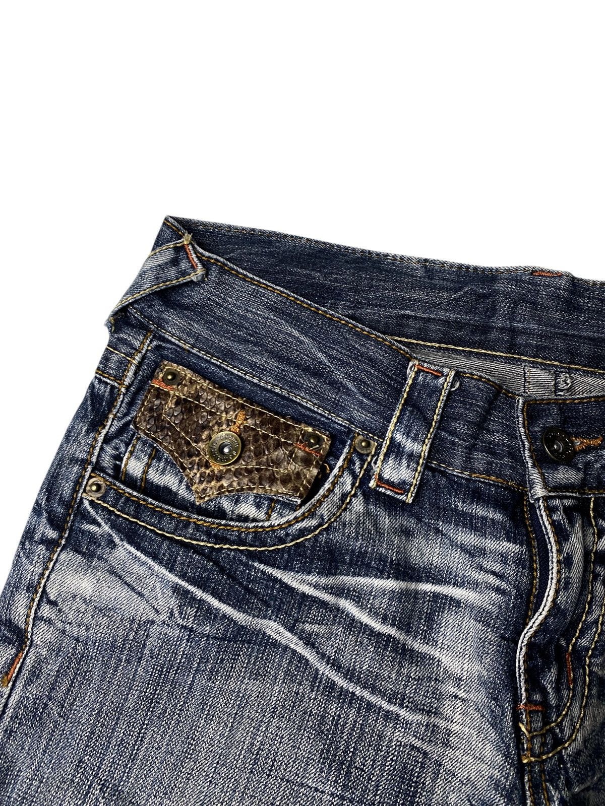 If Six Was Nine 2000's Semantic Design Seawash Snakeskin Shorts Size US 28 / EU 44 - 4 Thumbnail