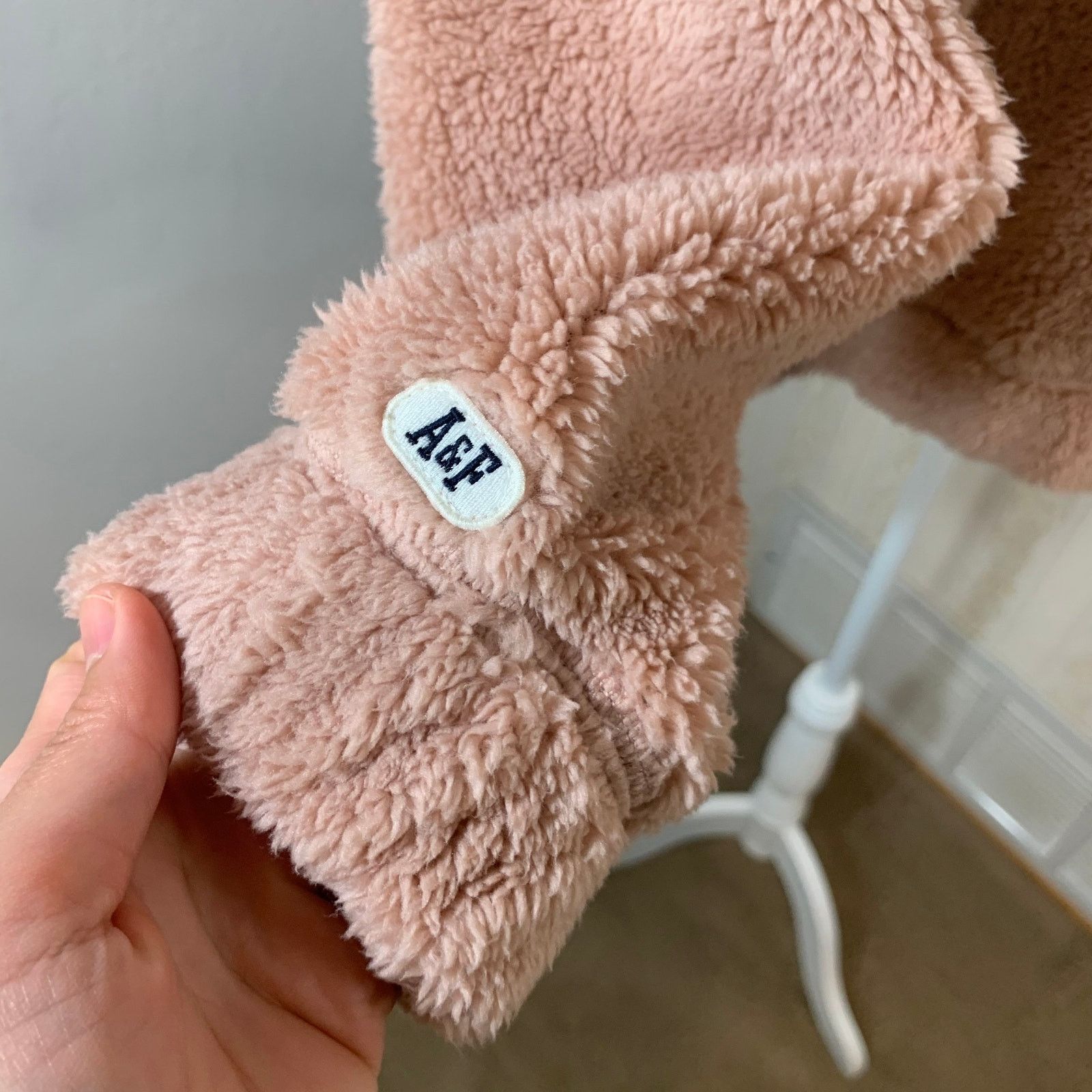 Abercrombie & Fitch Abercrombie & Fitch Fuzzy Teddy Fleece Size S Size S / US 4 / IT 40 - 4 Thumbnail