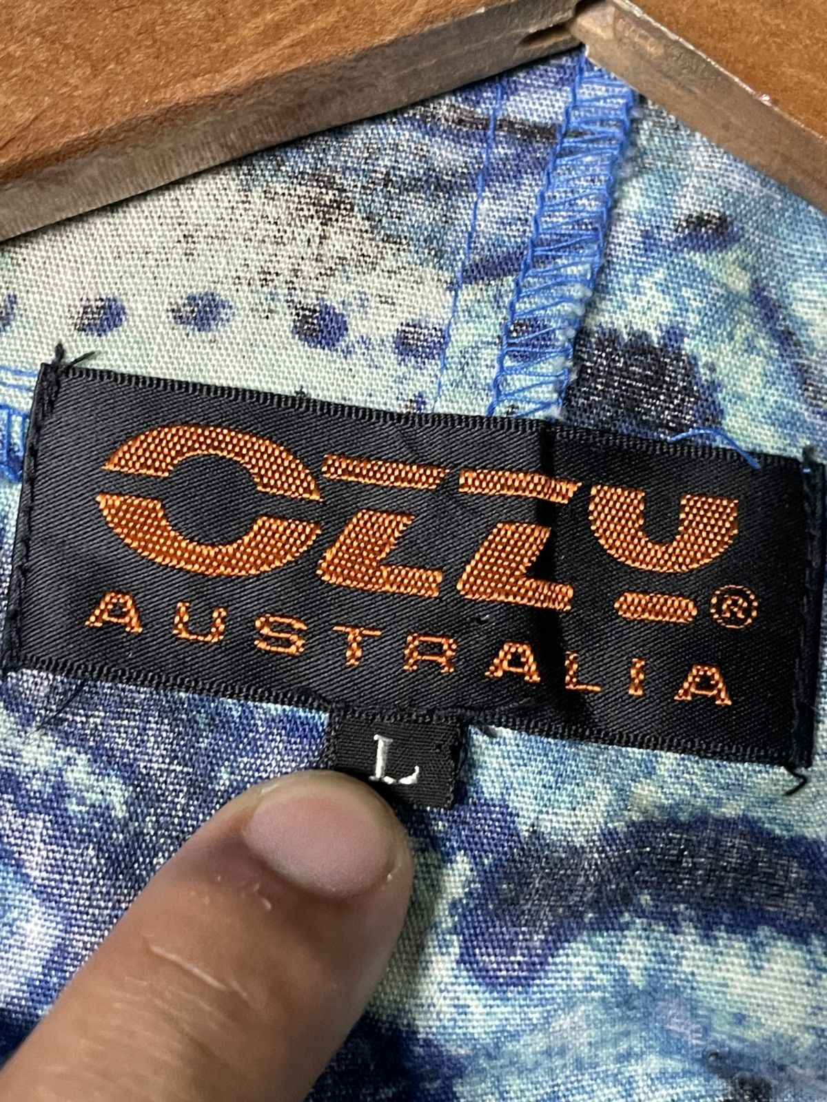 Japanese Brand × Vintage Vintage OZZY Australia Full-print Hoodies (74) Size US L / EU 52-54 / 3 - 10 Thumbnail