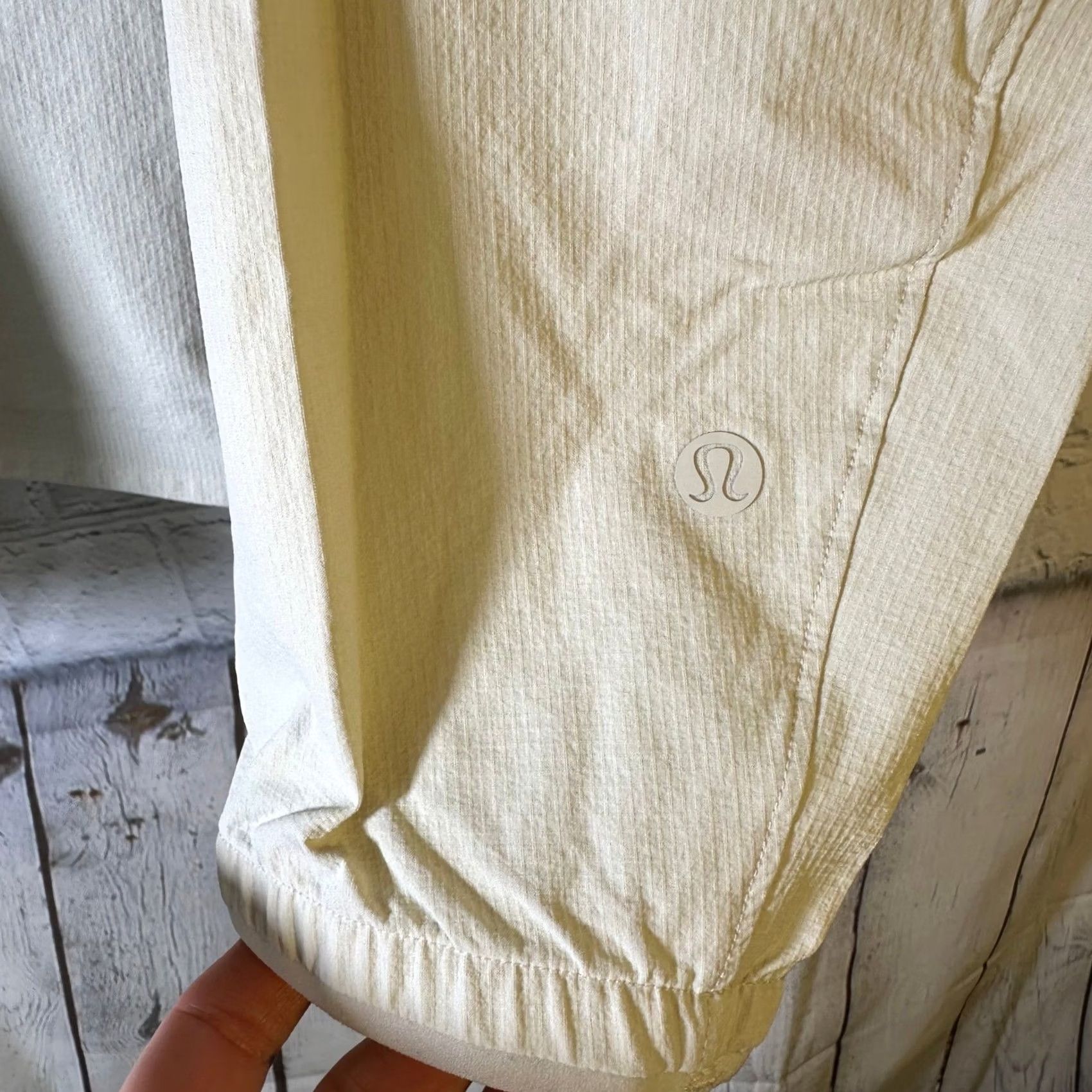 Lululemon Lululemon Expeditionist Windbreaker Jacket Bone White Full Zip Running Medium Mens Jacket Windbreaker Breathable Quick Dry Lightweight Size US M / EU 48-50 / 2 - 4 Thumbnail