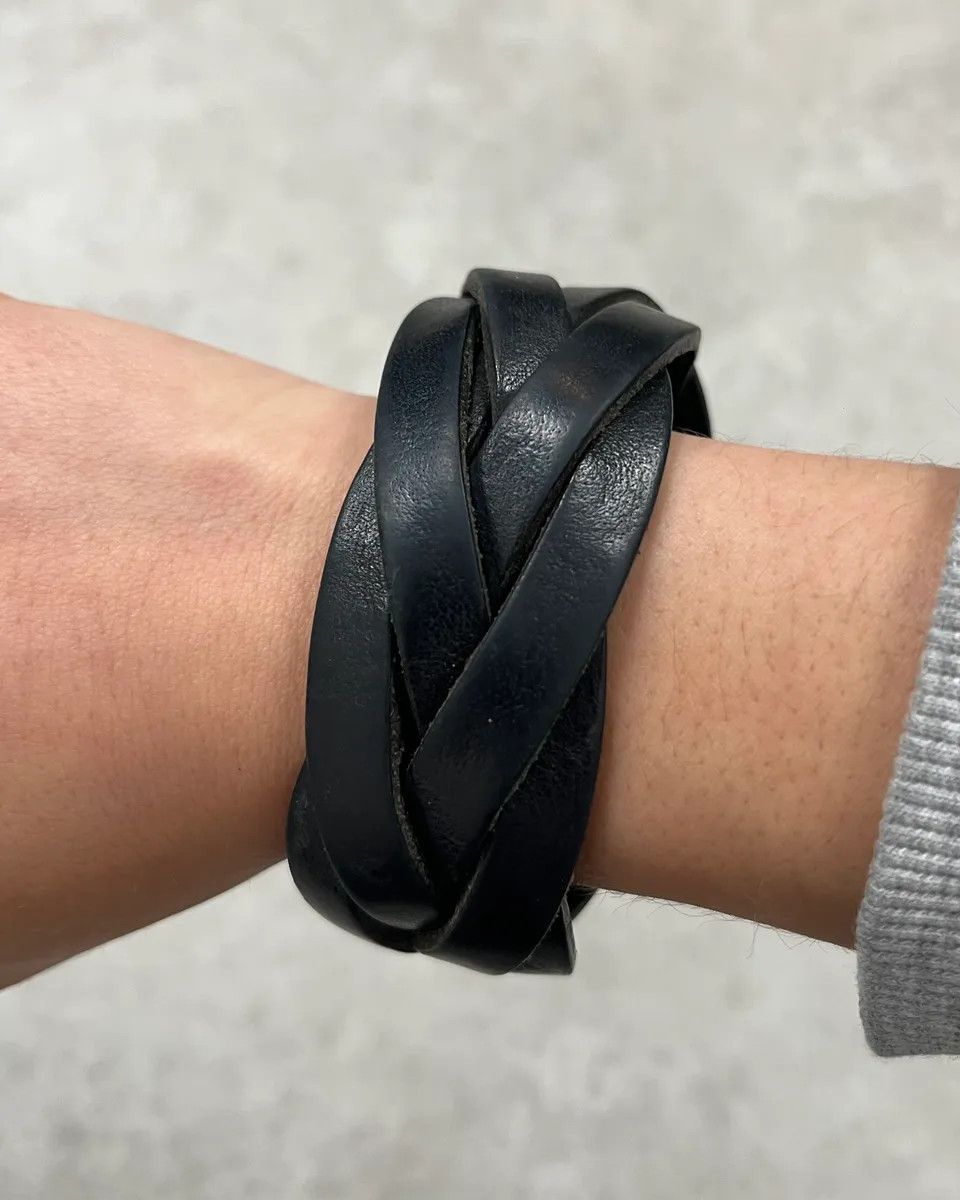 Yves Saint Laurent Yves Saint Laurent Black Leather Wrap Bracelet Size ONE SIZE - 3 Thumbnail