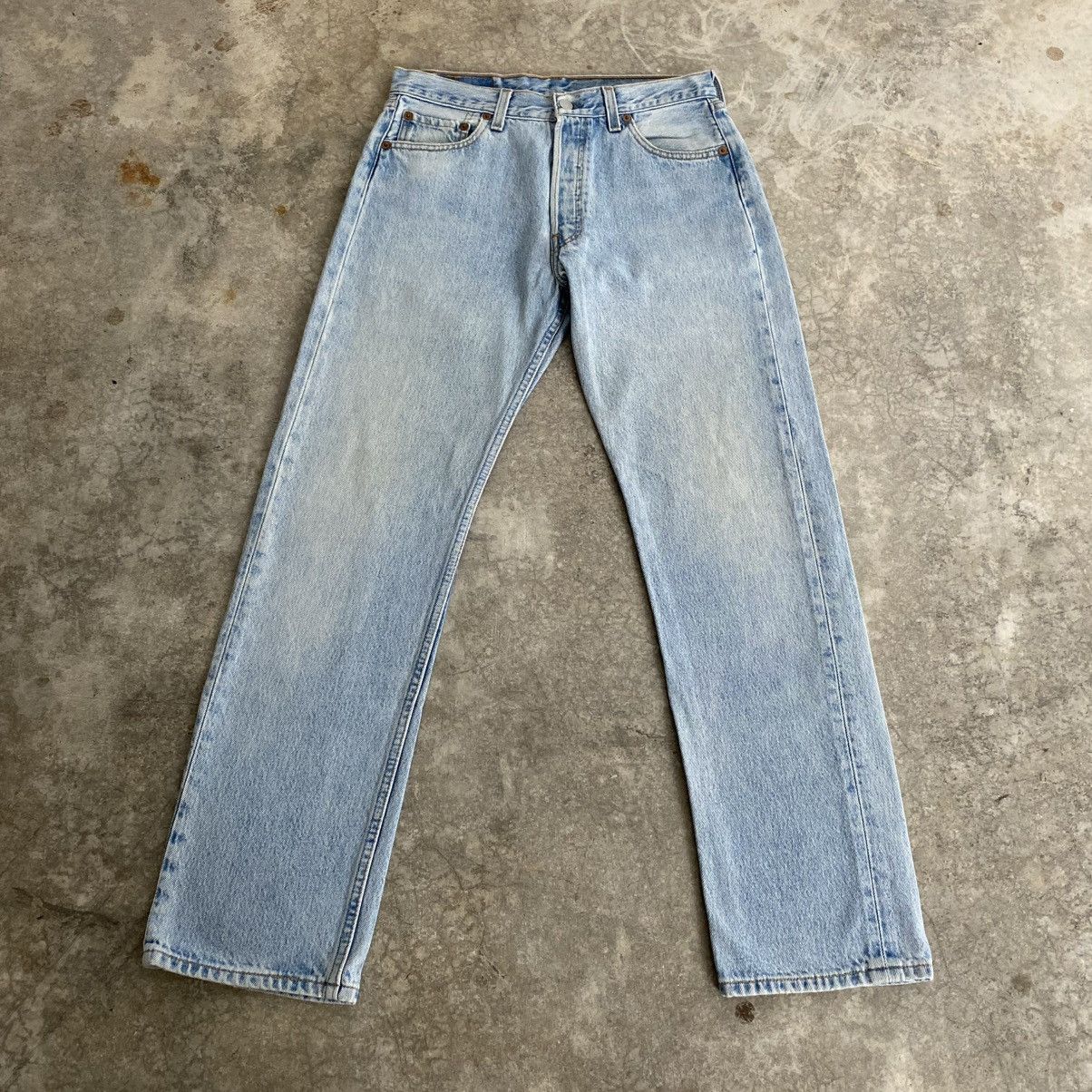 Levi's Size 30x29.5 Vintage 1996 Levis 501 Light Blue Denim Jeans Size US 30 / EU 46 - 2 Thumbnail