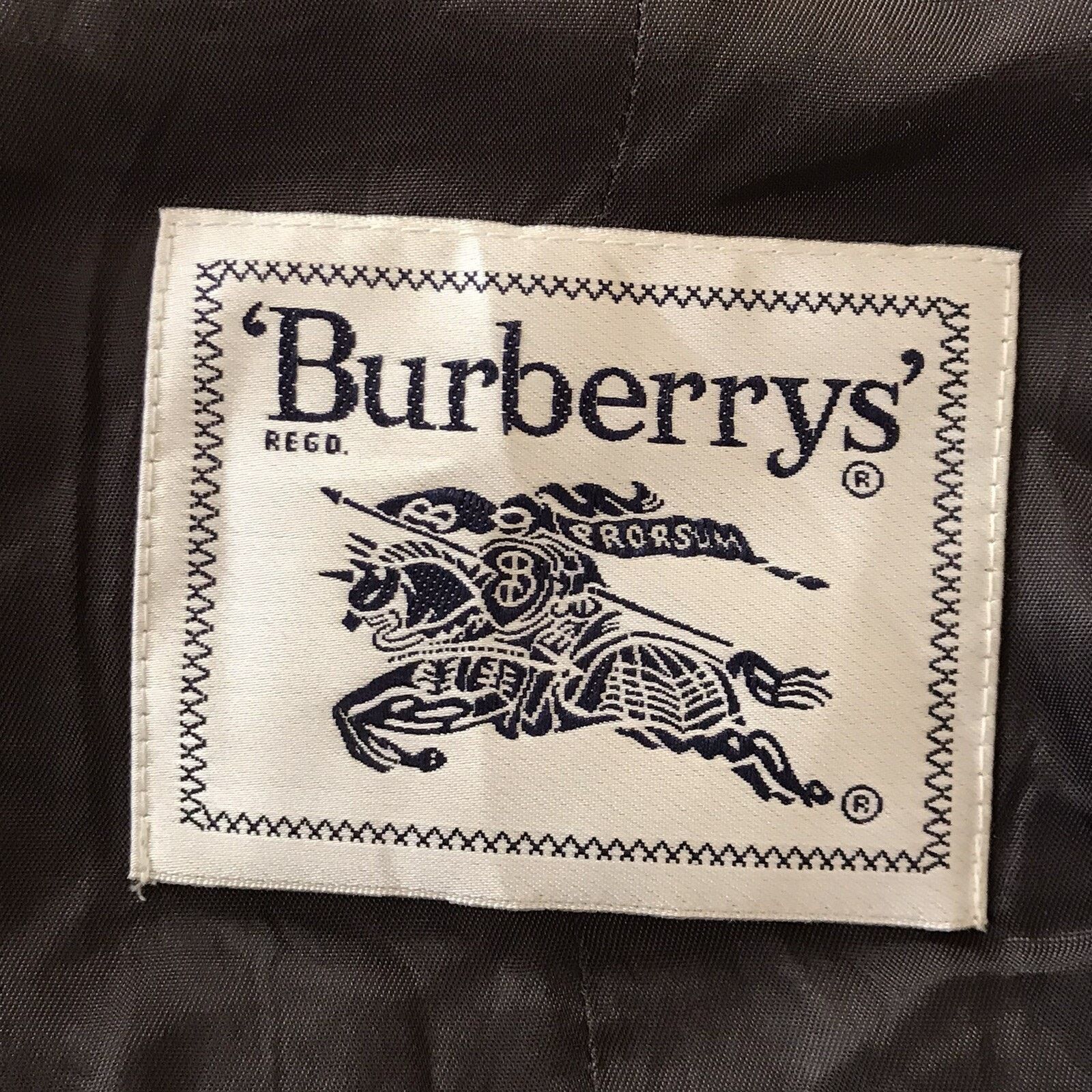Burberry Vintage Burberry TRENCH coat Virgin wool overcoat Size M / US 6-8 / IT 42-44 - 9 Thumbnail