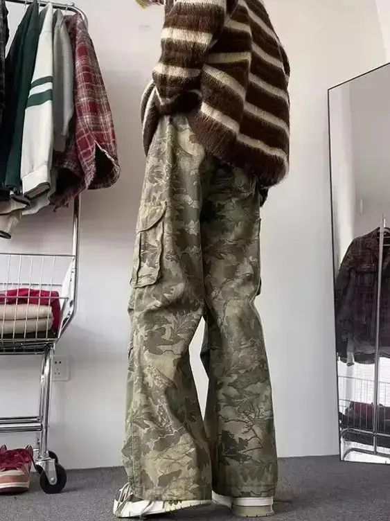 Japanese Brand Loose straight leg wide leg camouflage jeans Size US 32 / EU 48 - 2 Thumbnail