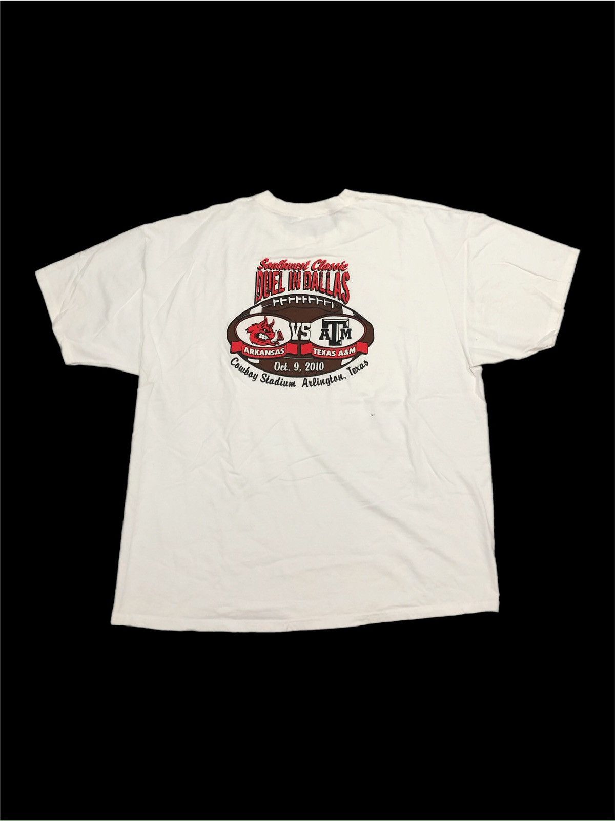 Vintage 2010 Southwest Classic Arkansas Vs Texas A&M Football Tee Size US XXL / EU 58 / 5 - 1 Thumbnail